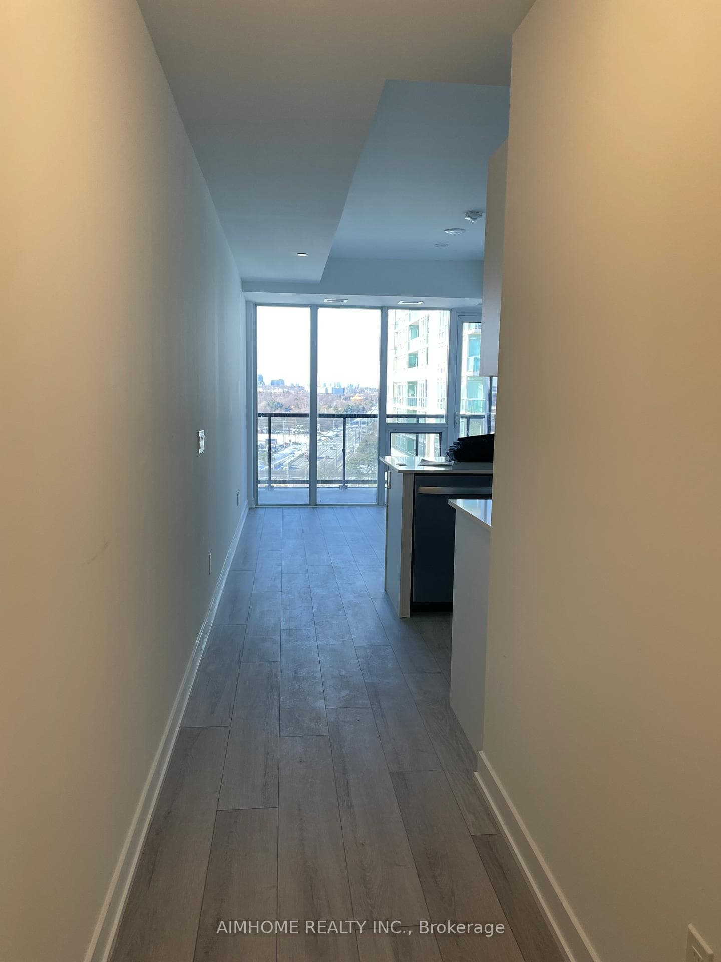 1035 Southdown Road Unit 1214 photo 4