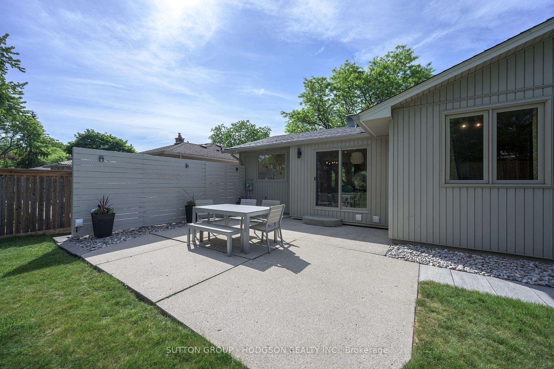 993 Woodhaven Road photo 37