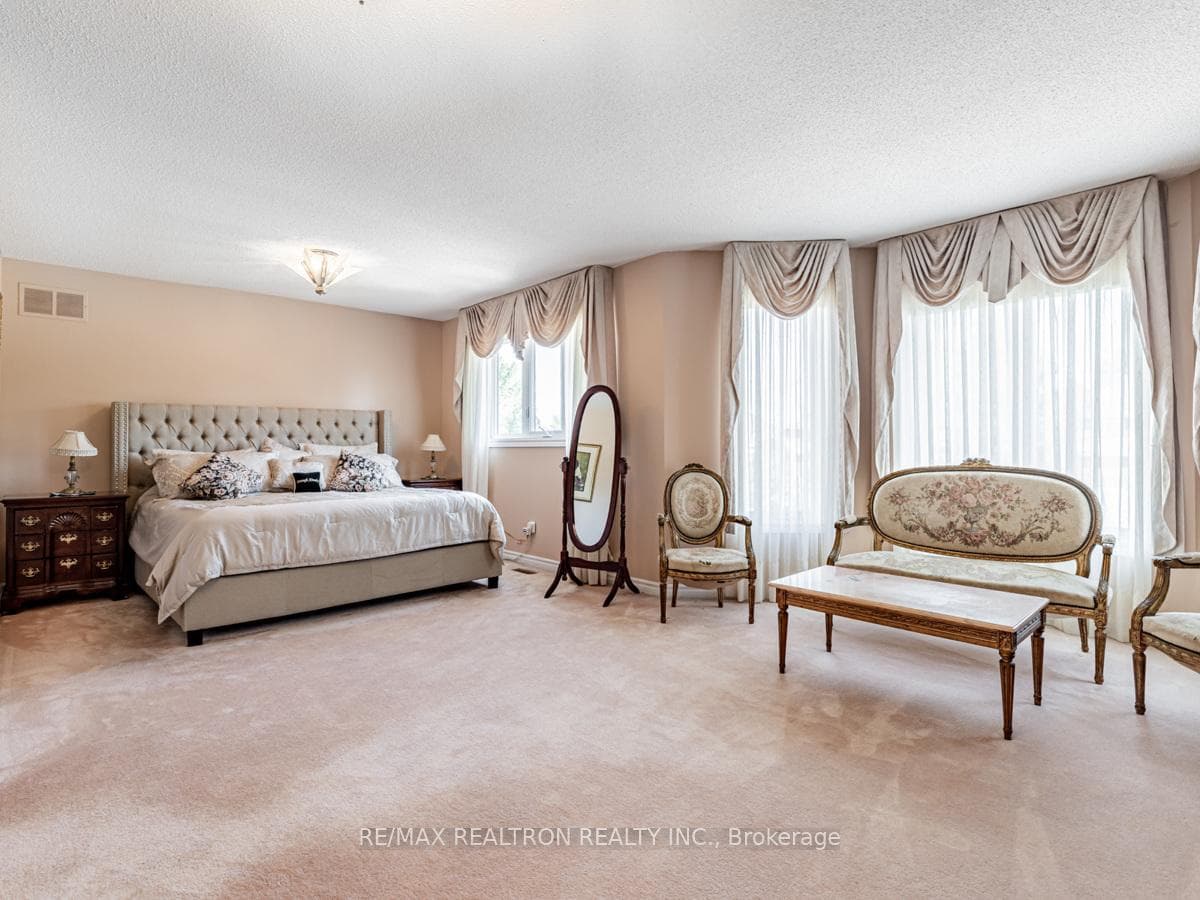 11 Nathan Court photo 16