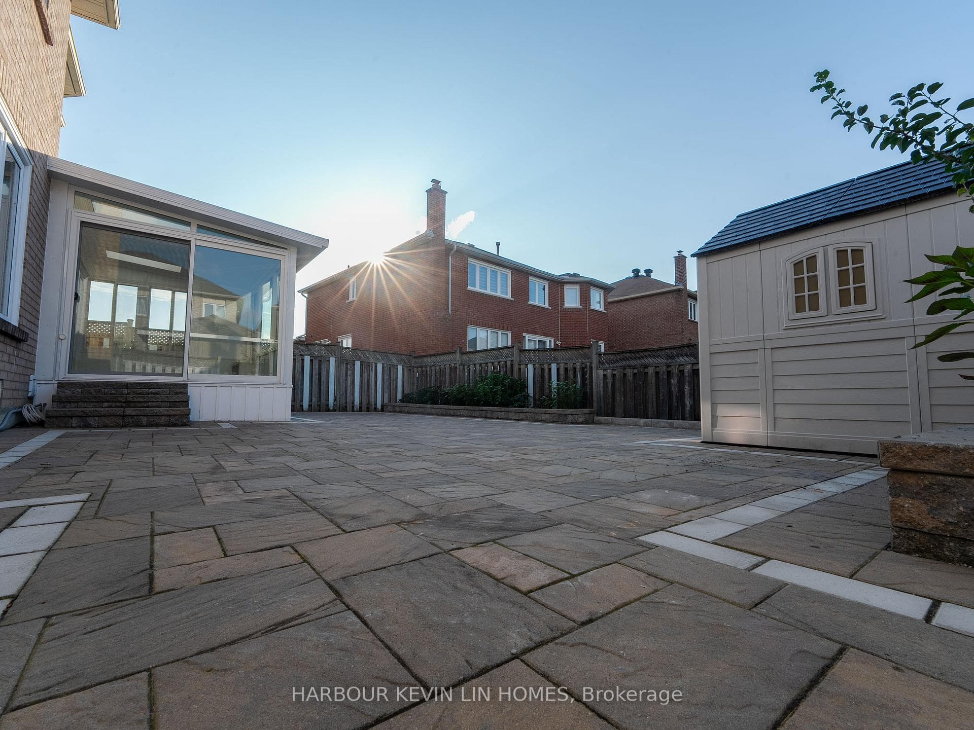 84 Lagani Avenue photo 38