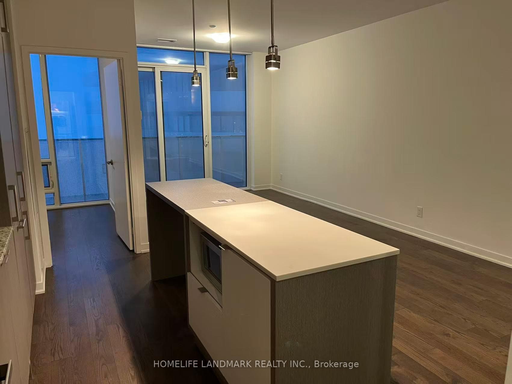 100 Harbour Street Unit 5906 photo 3