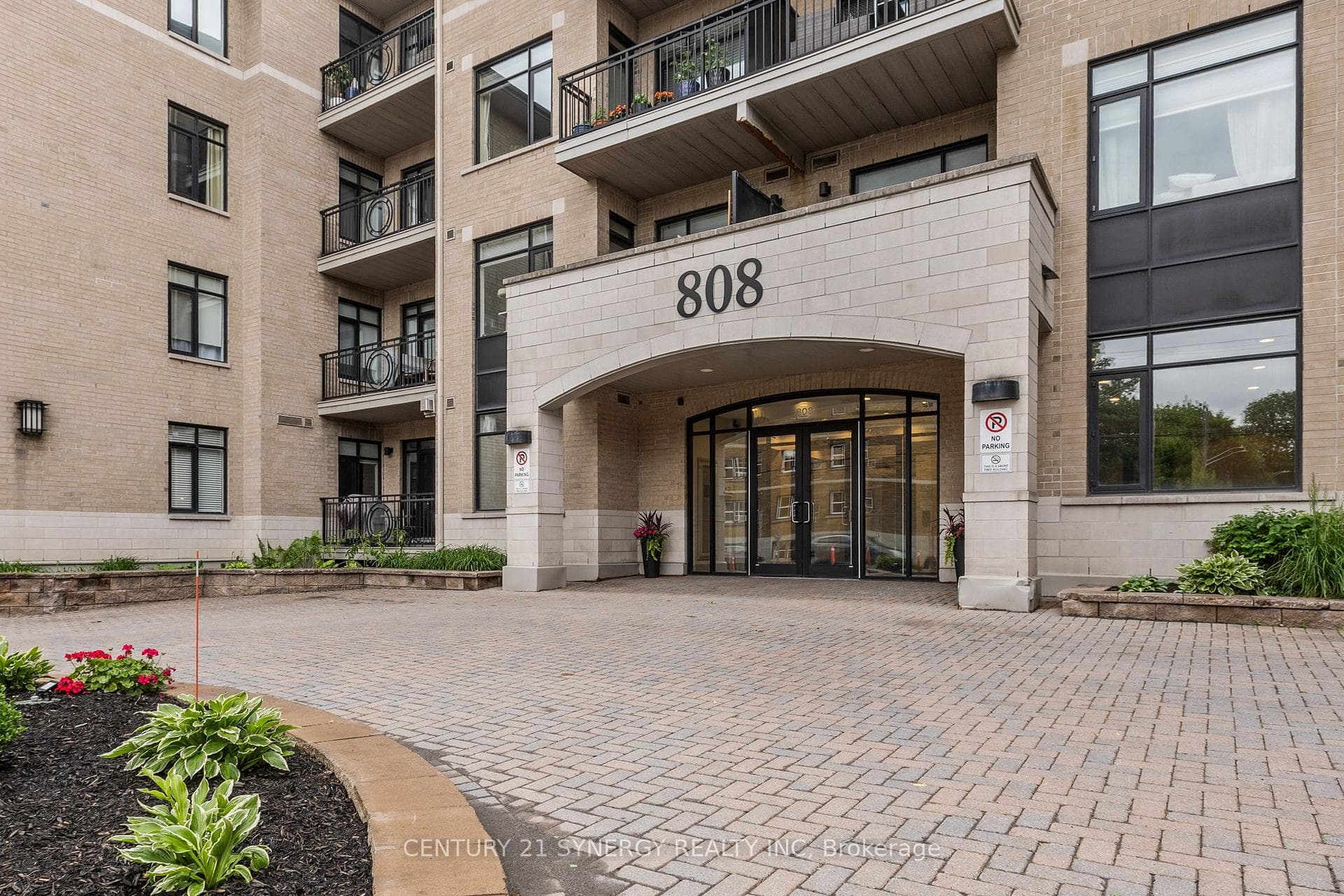 808 Bronson Avenue Unit 312 photo 2
