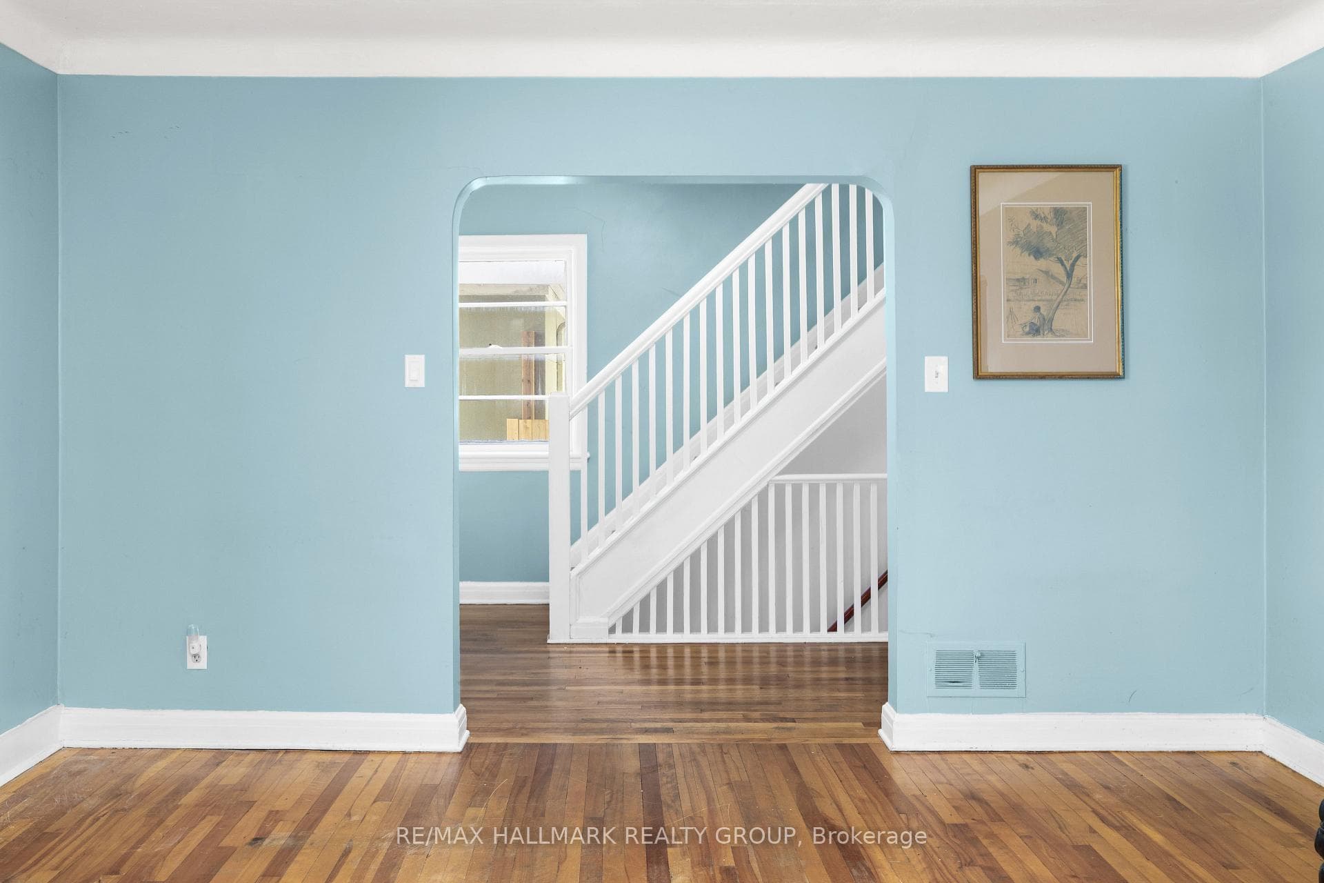 824 Byron Avenue photo 5
