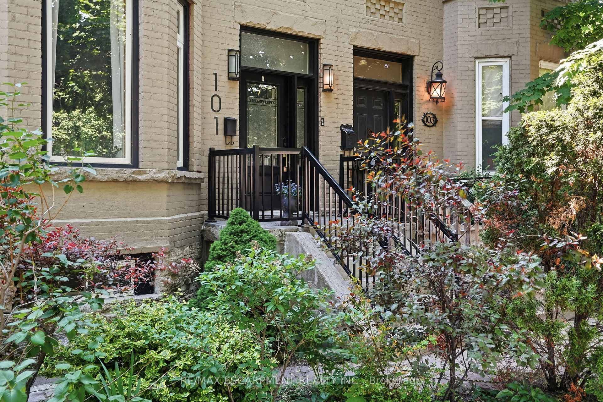 101 Victoria Avenue photo 1