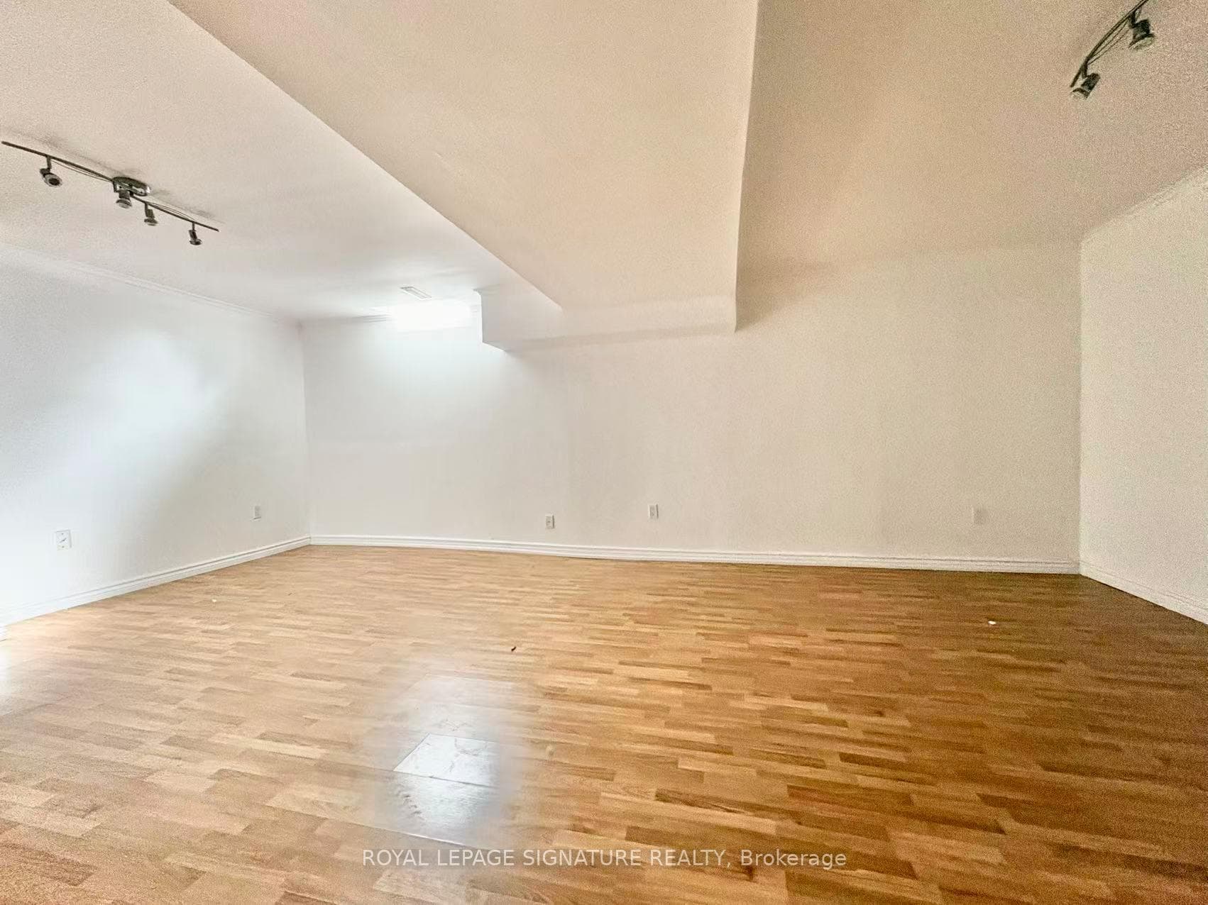 139 Campbell Avenue photo 13
