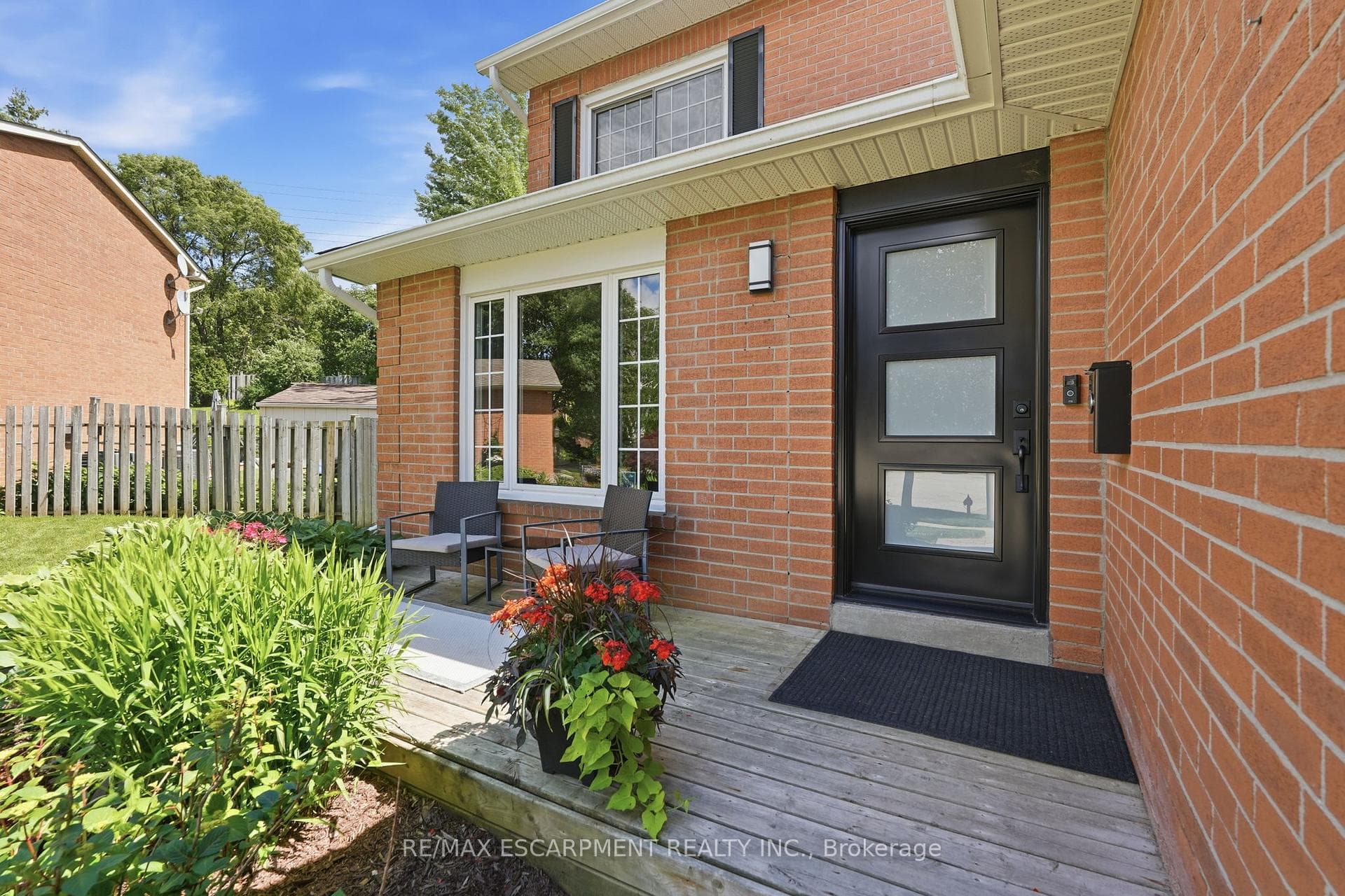 53 Glaceport Avenue photo 3