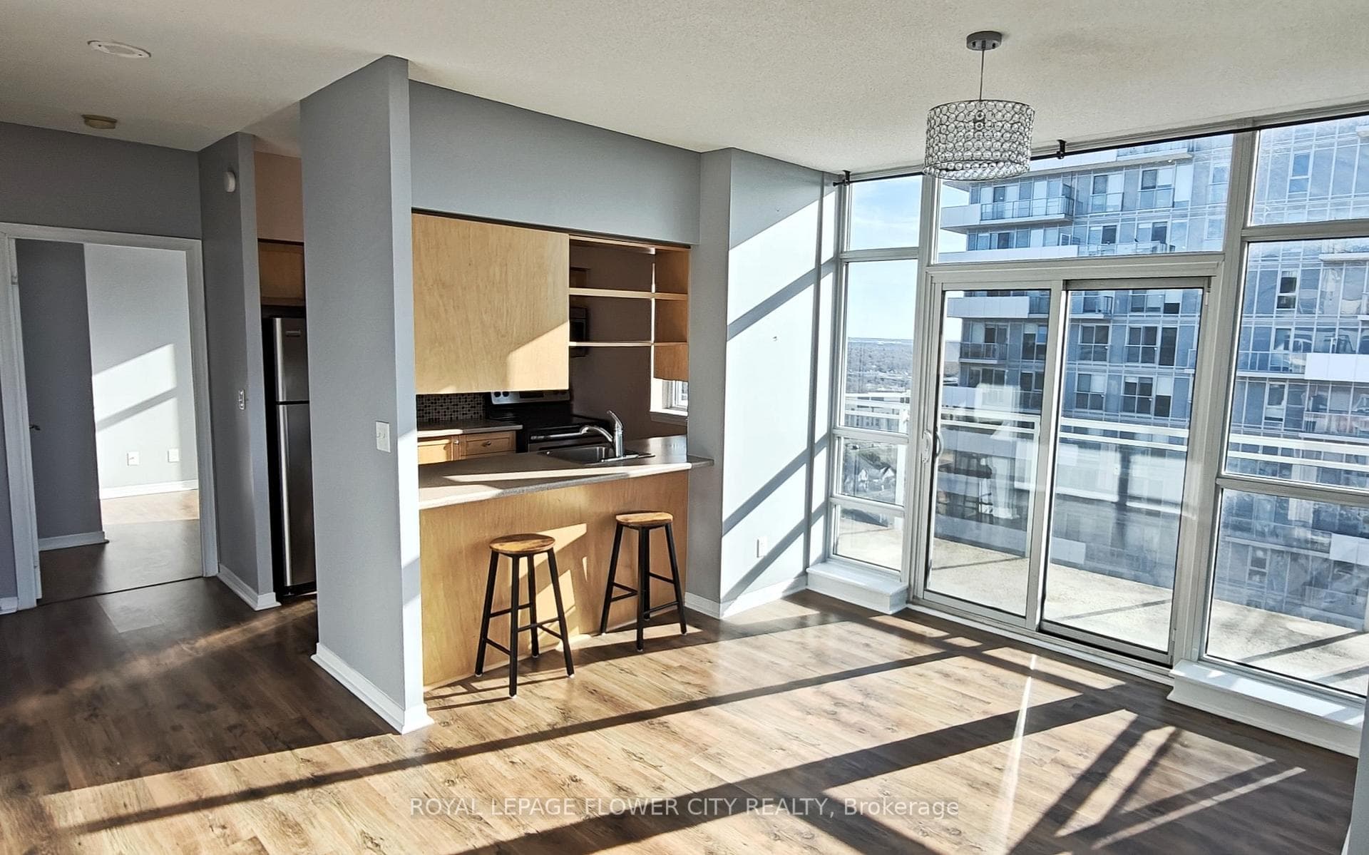 215 Queen Street Unit 2307 photo 2