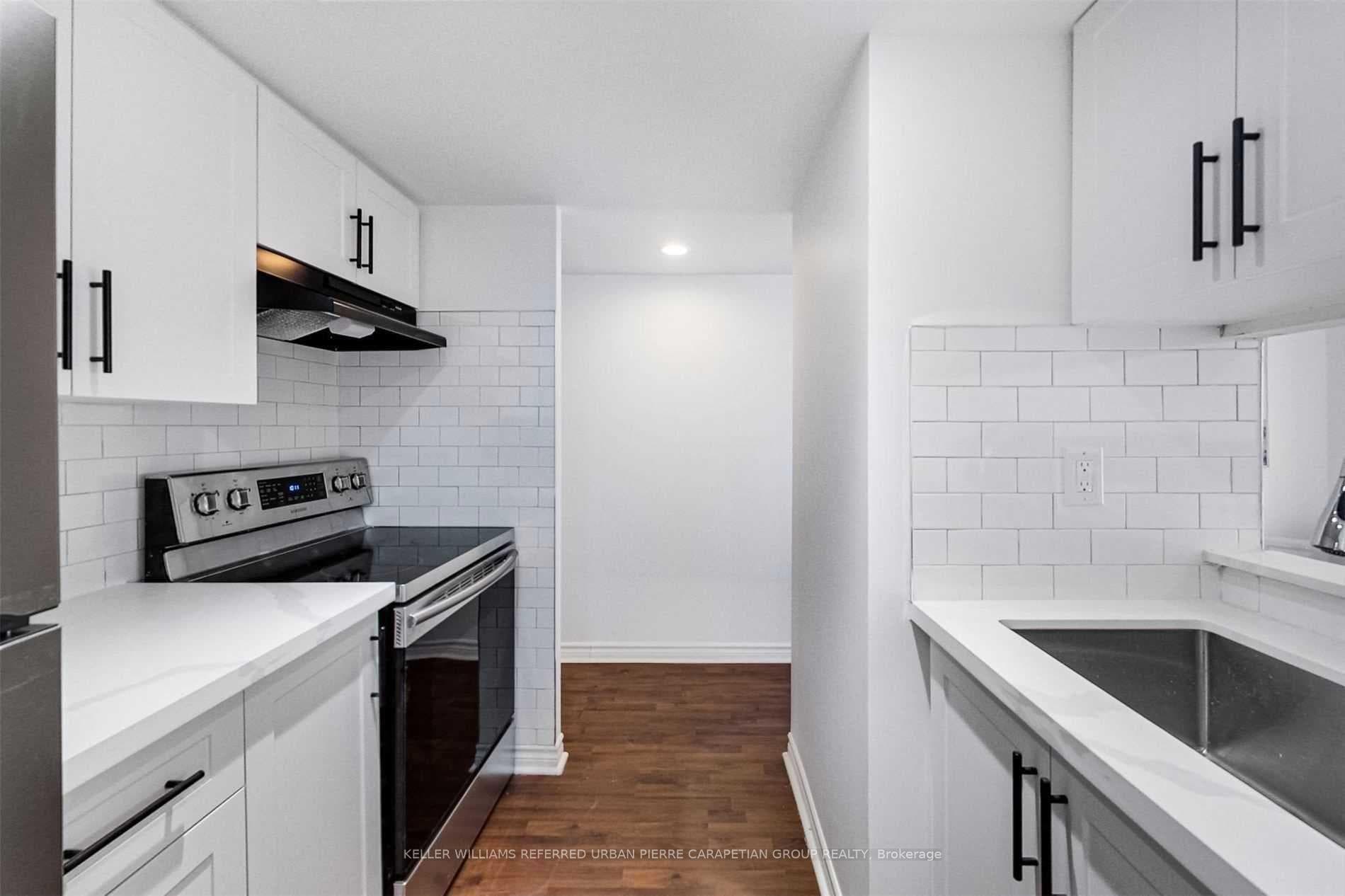 705 King Street Unit 1110 photo 8