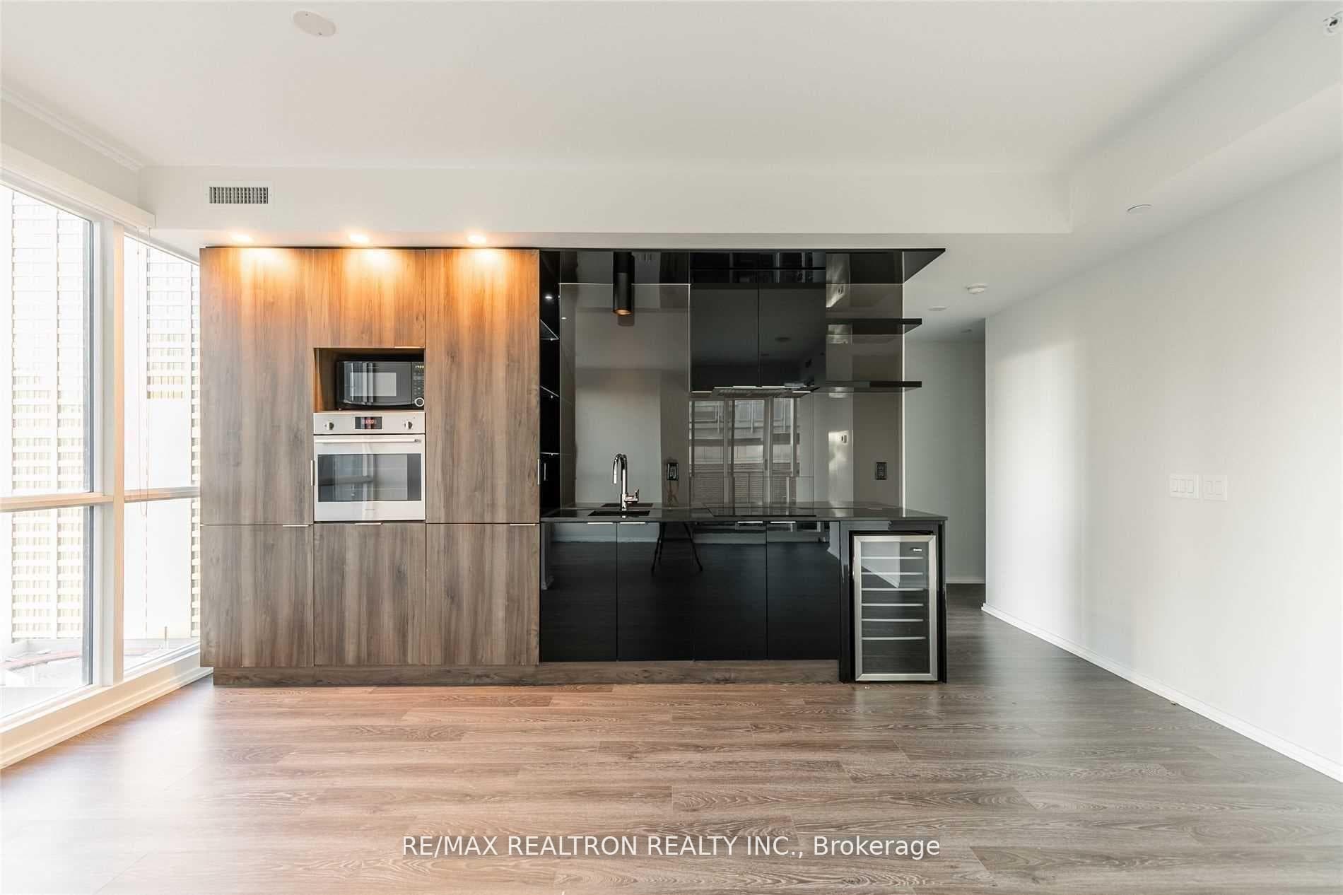 70 Temperance Street Unit 2711 photo 8