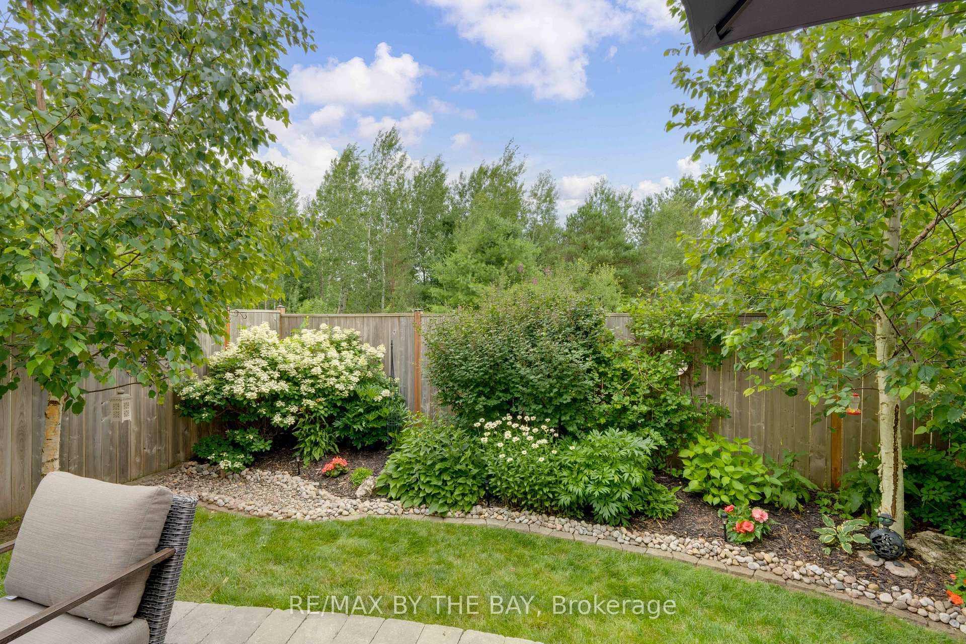 98 Blanchard Crescent photo 40