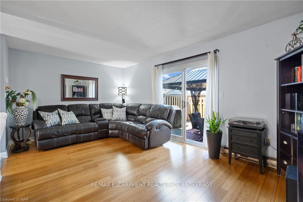 65 DORCHESTER Boulevard Unit 41 photo 9