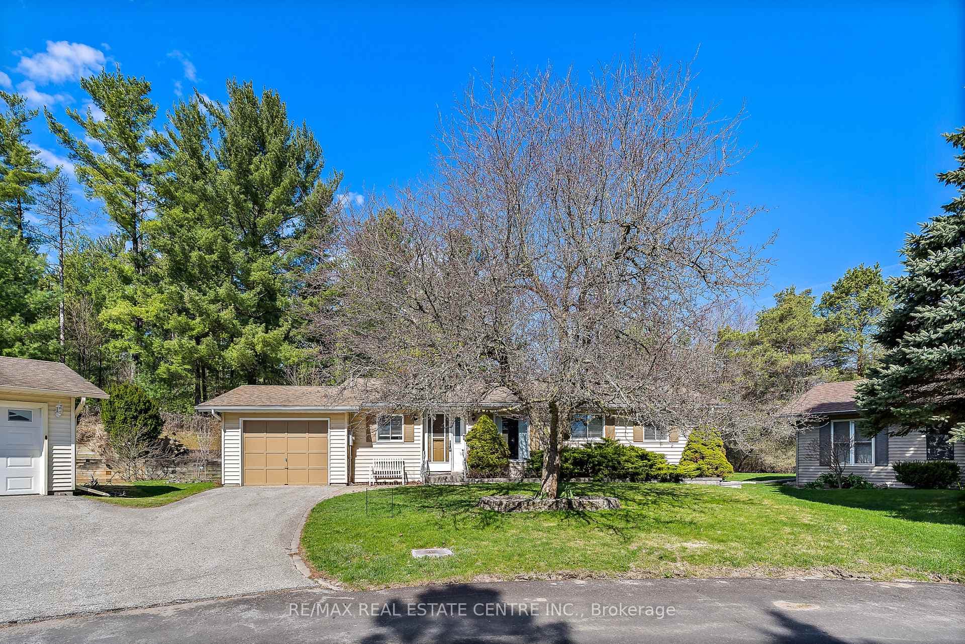 9 Balsam Court photo 1