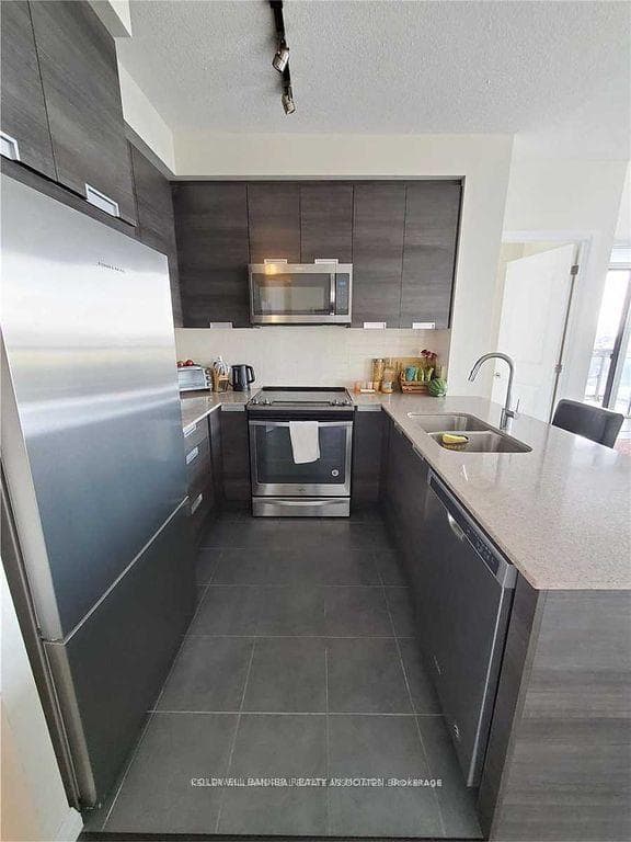 5033 Four Springs Avenue Unit 812 photo 3