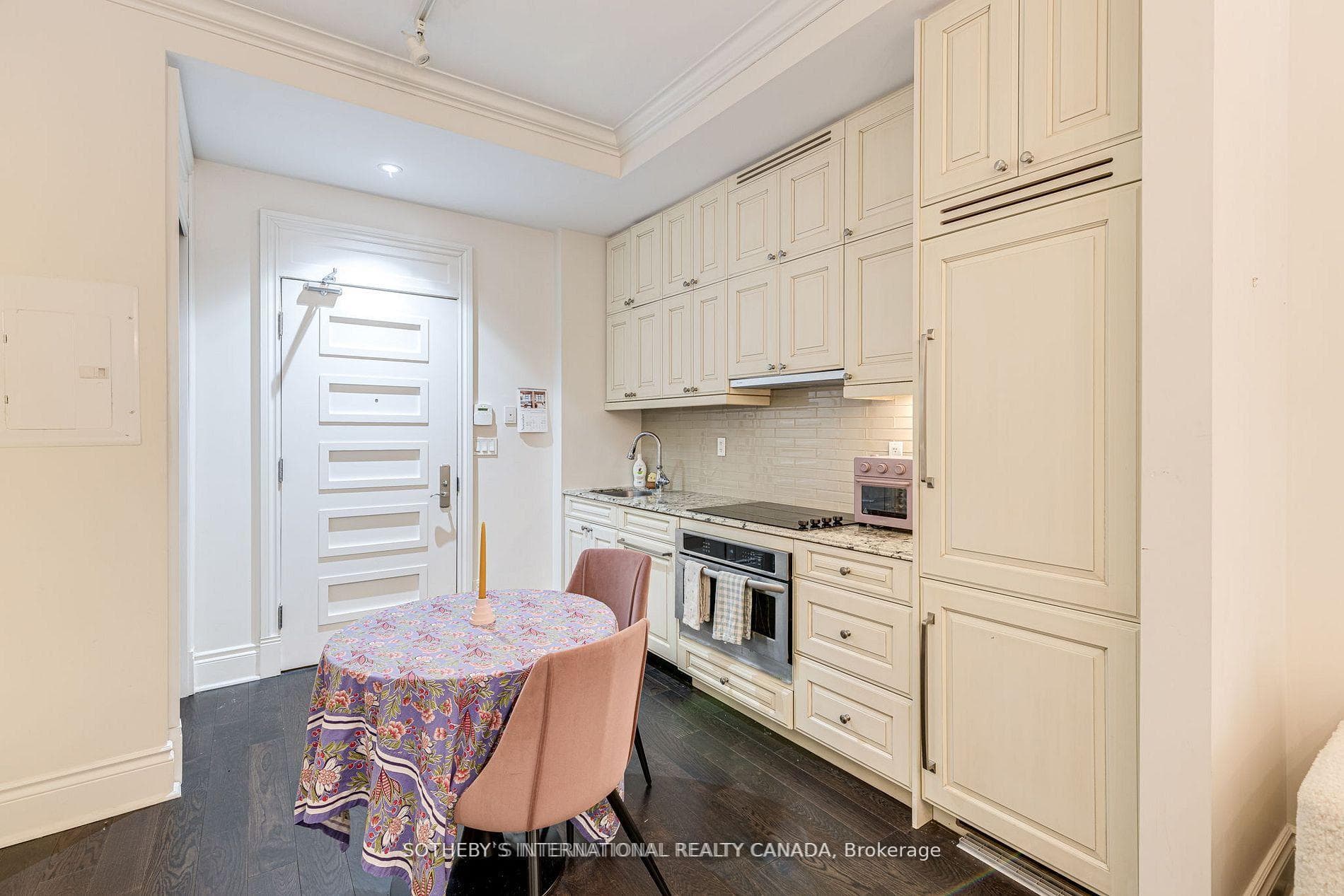 22 Leader Lane Unit 325 photo 13