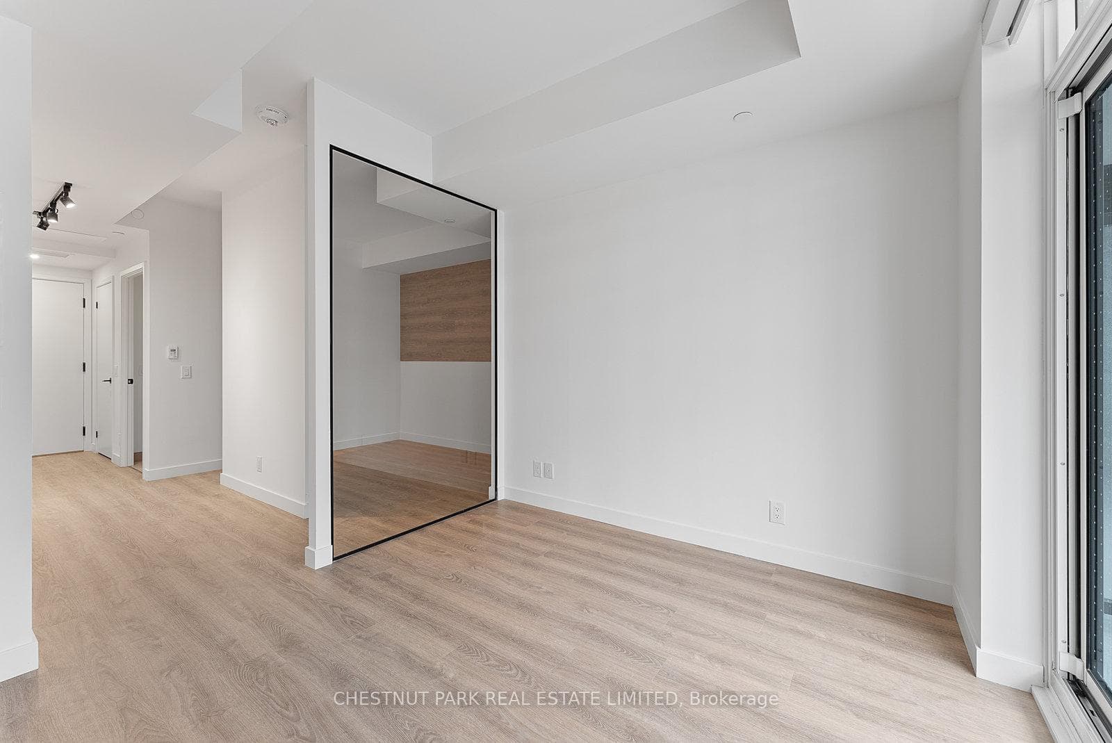 1050 Eastern Avenue Unit 403 photo 14