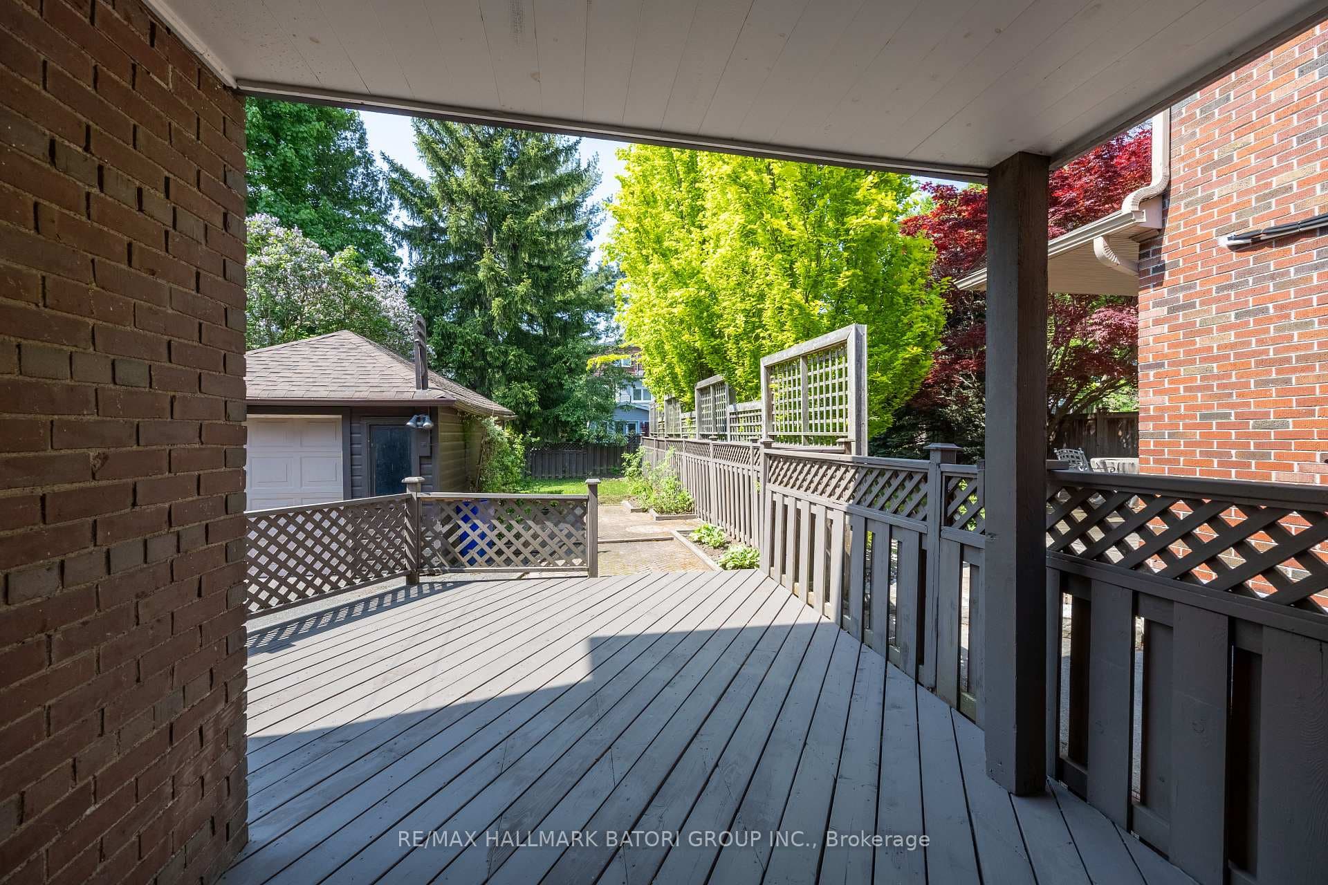 410 Castlefield Avenue photo 27