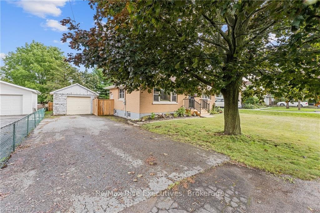 282 LAKEVIEW Avenue photo 3