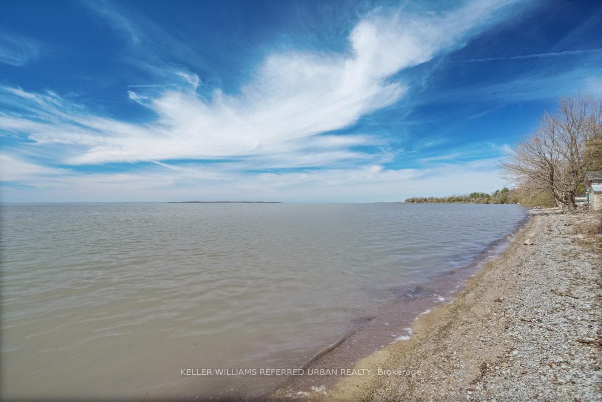 26950 Cedarhurst Beach Road photo 40