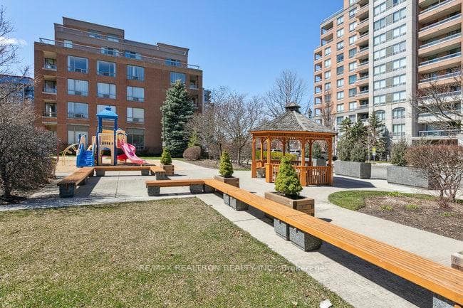 19 Northern Heights Drive Unit 103 photo 27