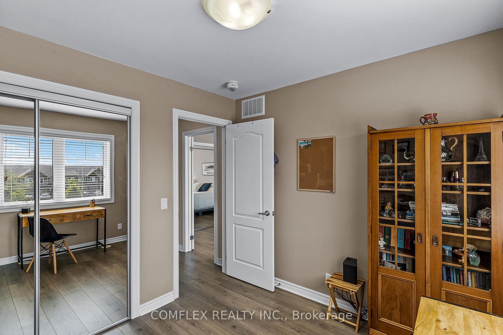 96 Tabaret Crescent photo 27