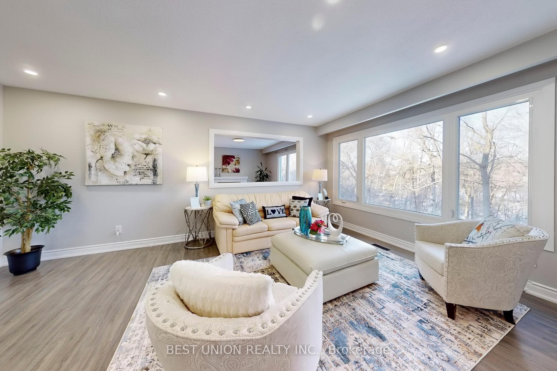 47 Francine Drive photo 6