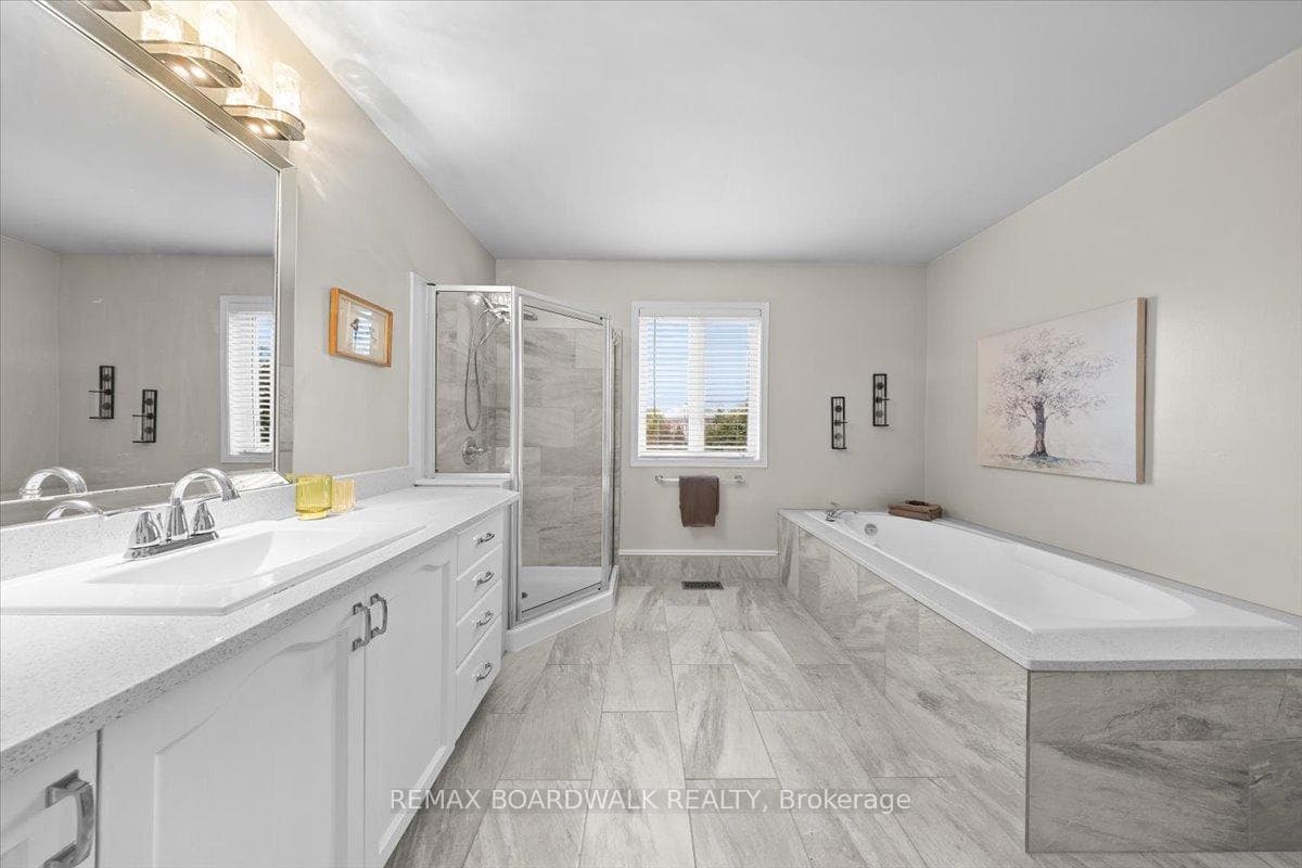 131 Chancery Crescent photo 36