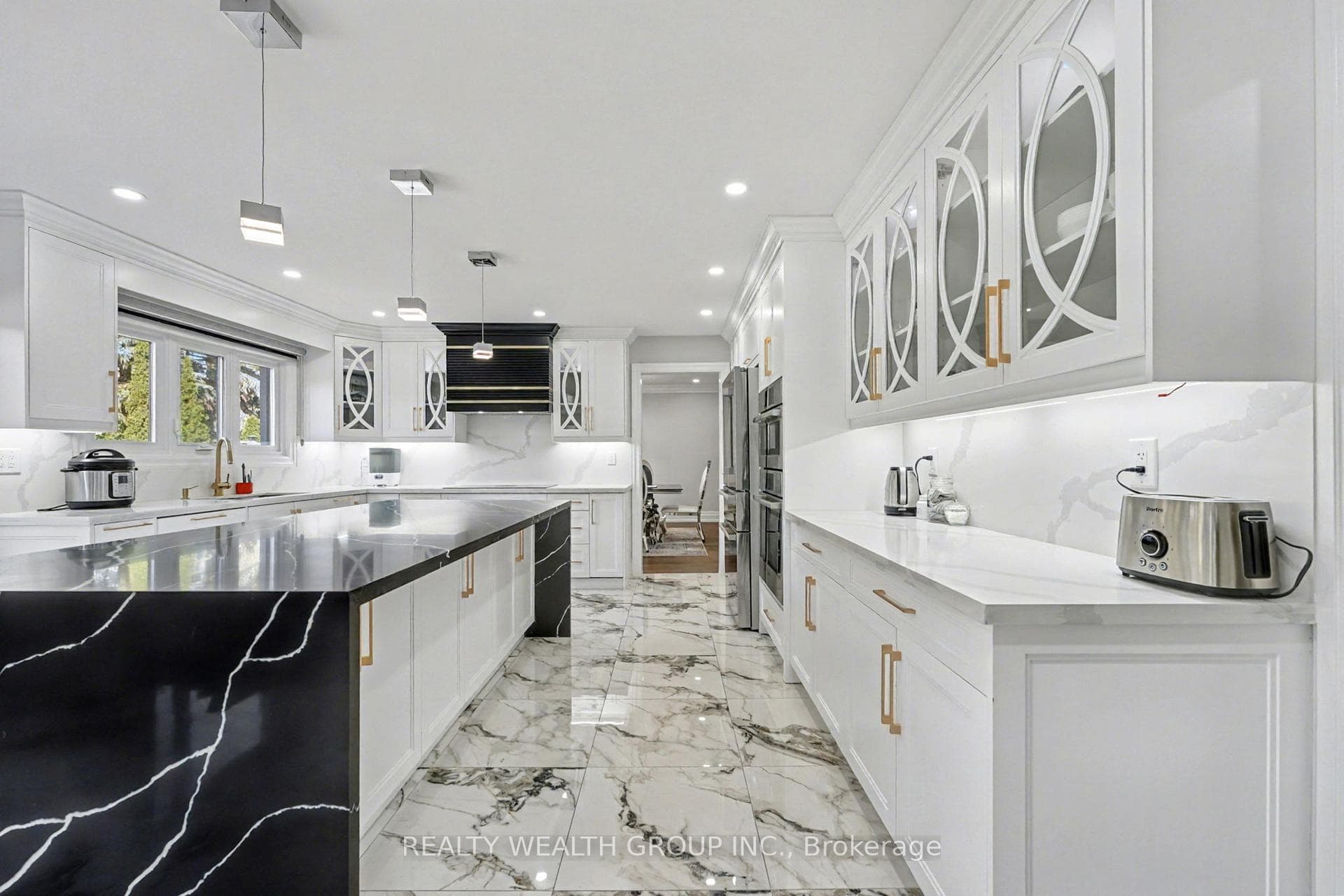 32 Colton Crescent photo 8