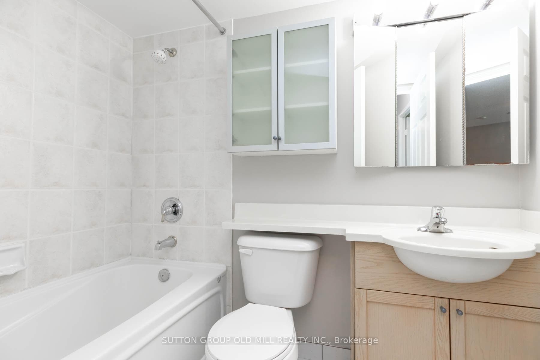 17 Michael Power Place Unit 801 photo 11