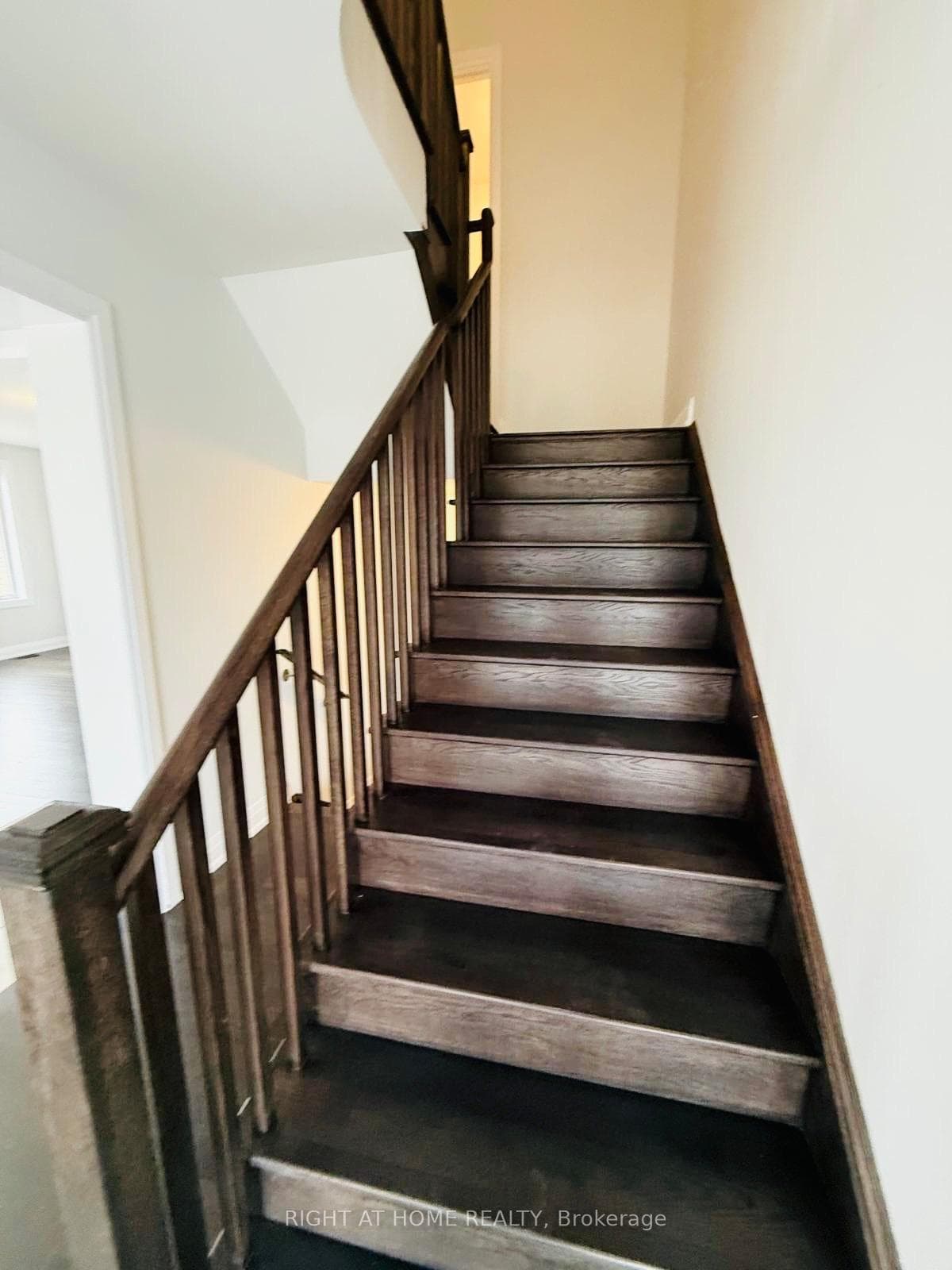 180 Harwood Avenue photo 11