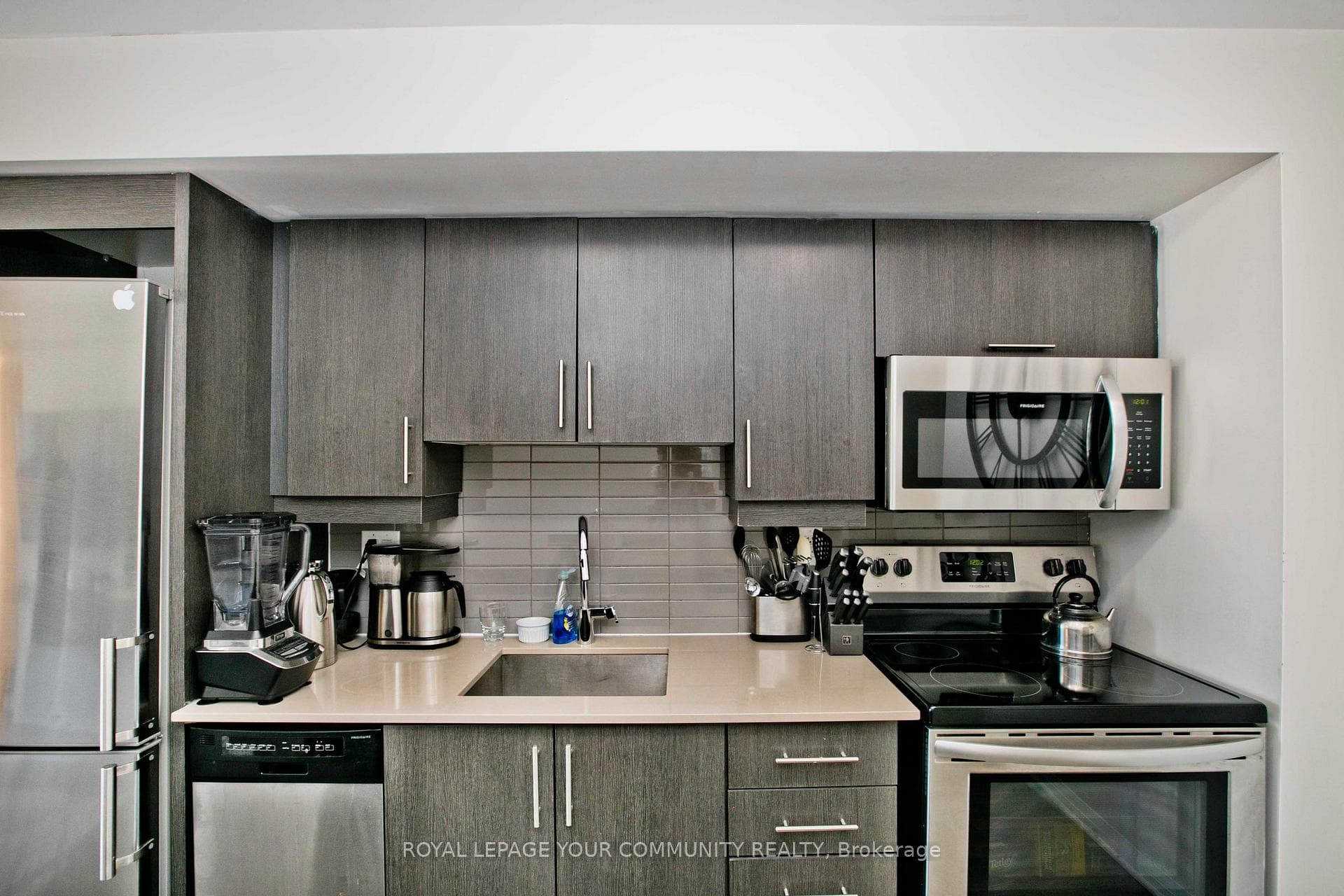 179 William Duncan Road Unit 2 photo 8
