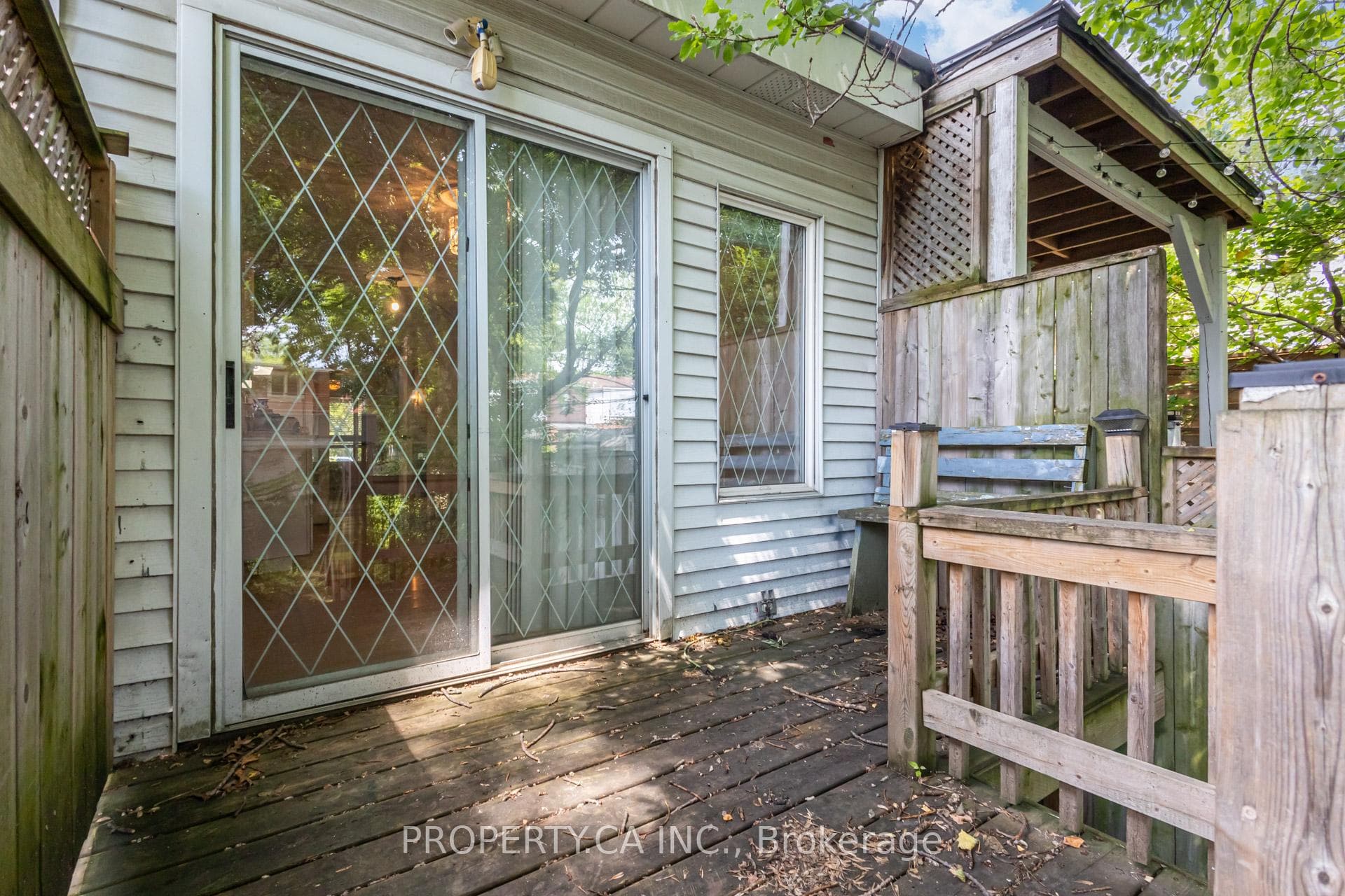 597 Rhodes Avenue photo 39