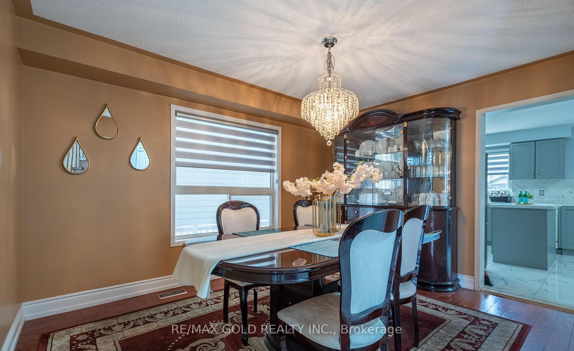 104 Sunny Meadow Boulevard photo 5