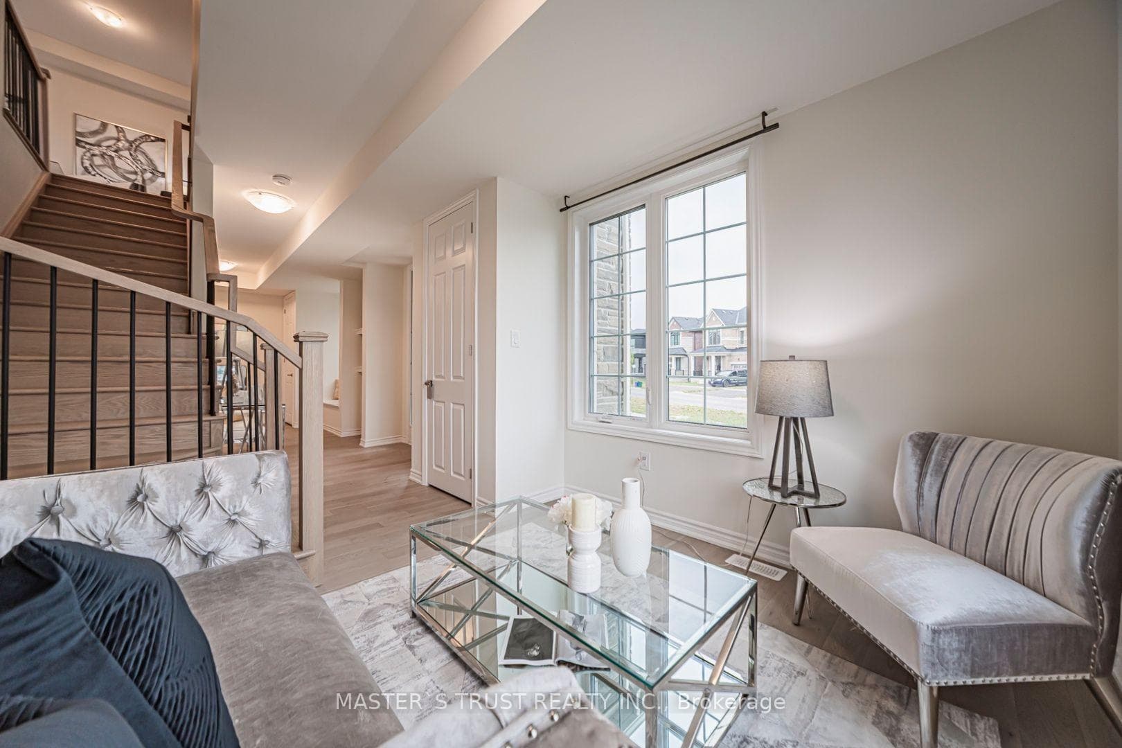 286 Beaverbrae Drive photo 10
