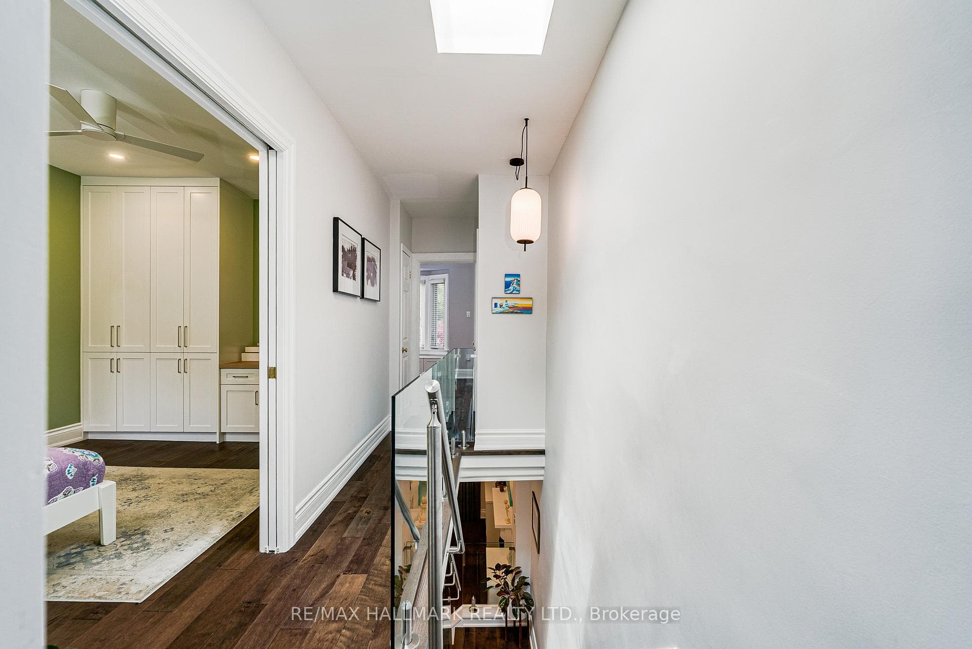 63 Hillsview Avenue photo 17