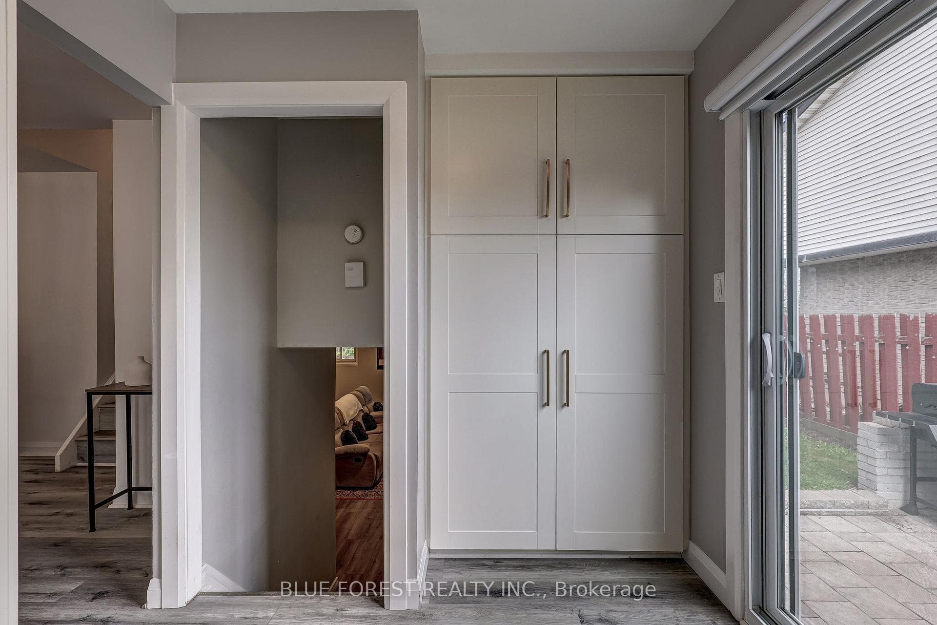 53 ADSWOOD Road photo 14