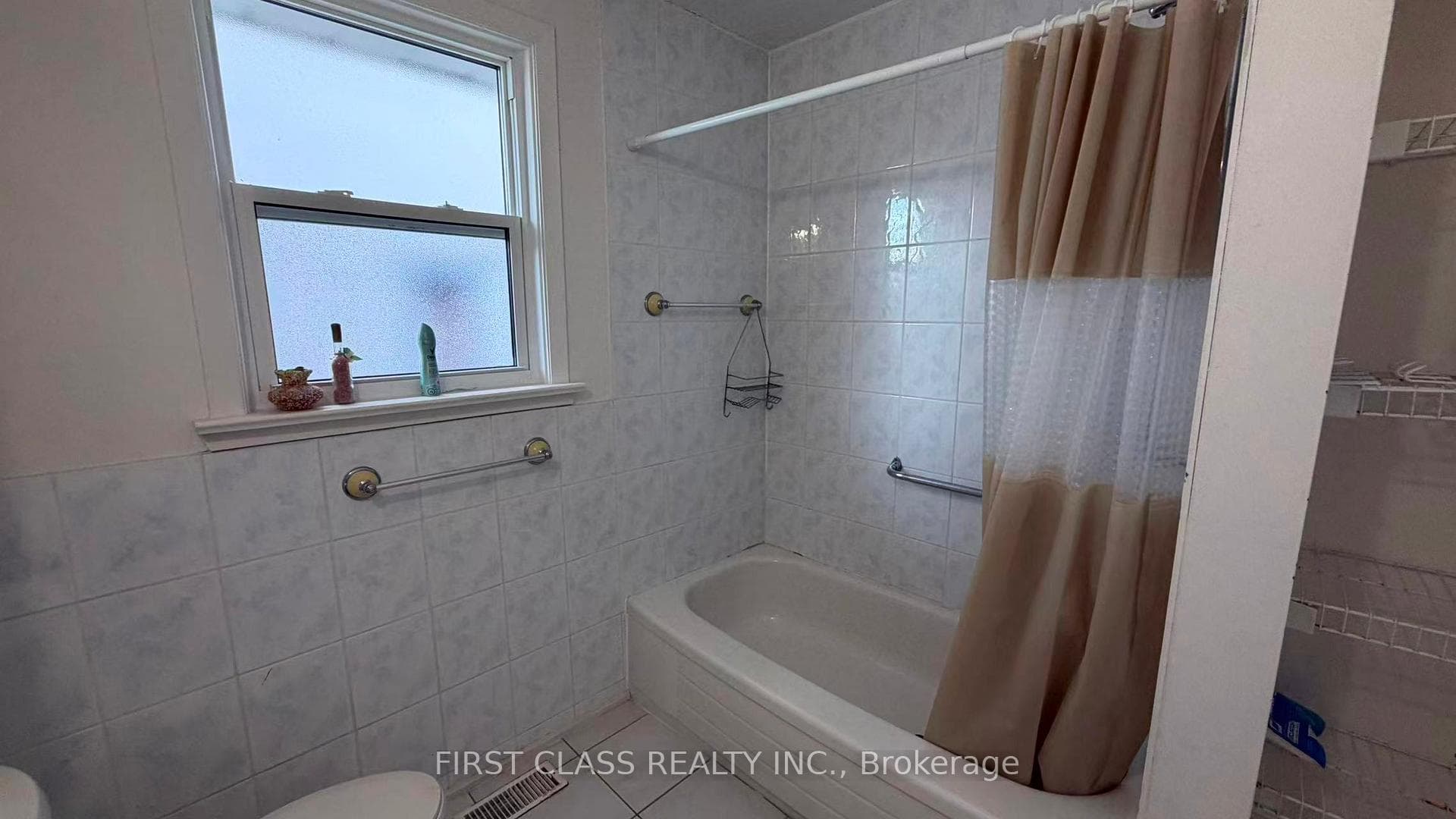 109 Goulding Avenue photo 8