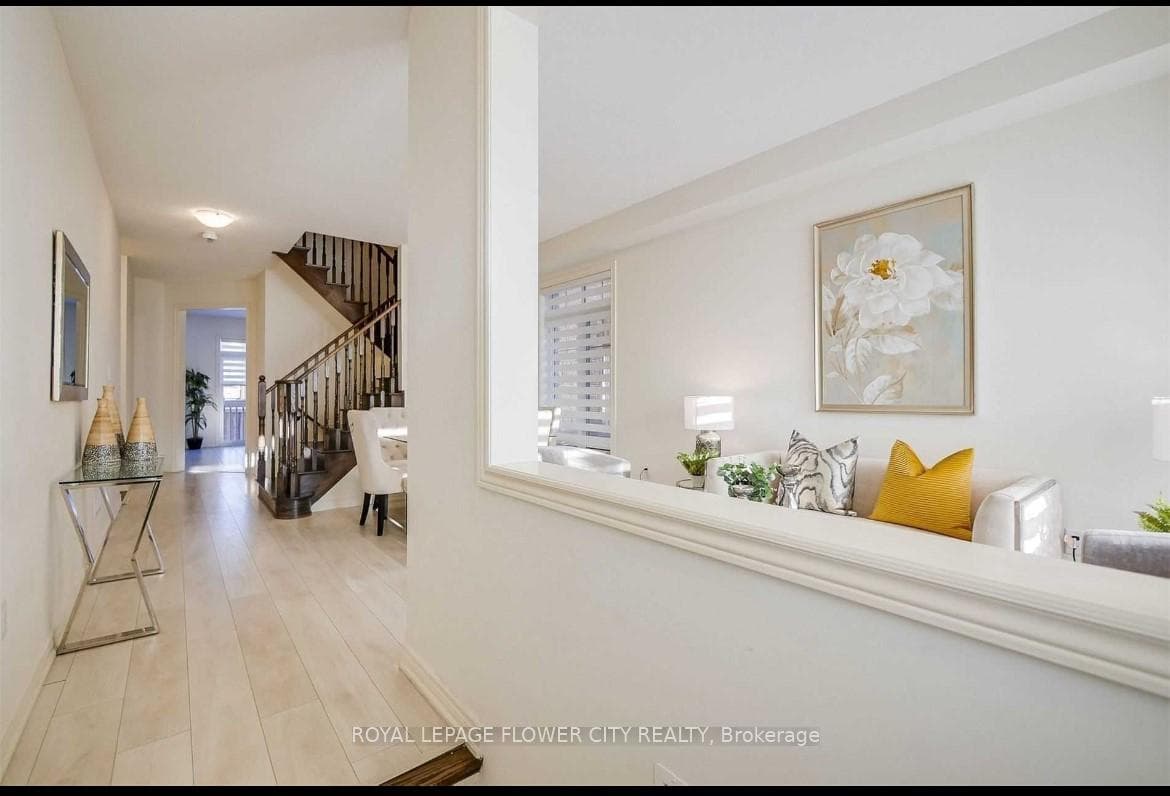 49 Truro Circle photo 5