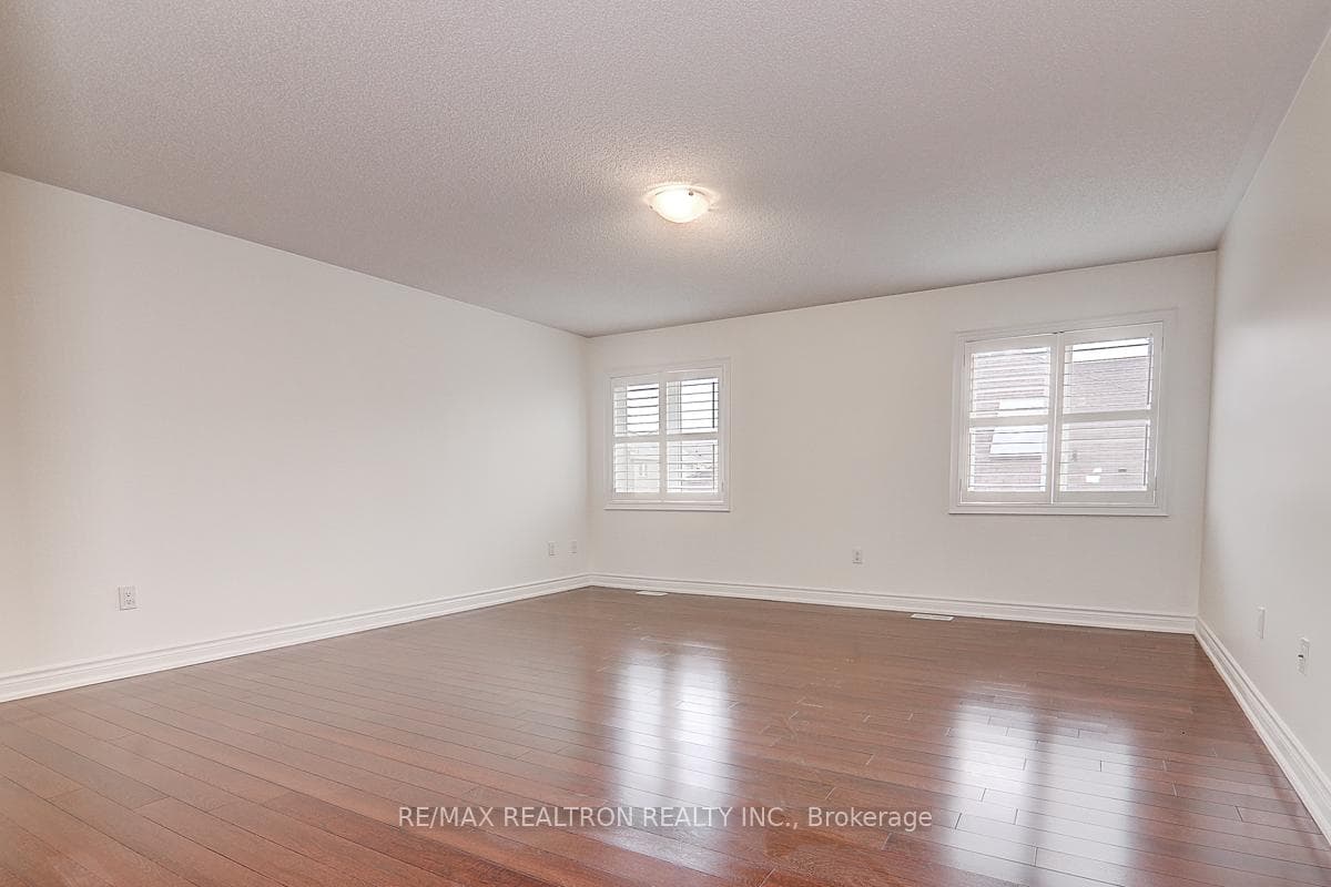 34 Magdalan Crescent Unit main photo 12