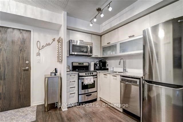 68 Abell Street Unit 552 photo 4
