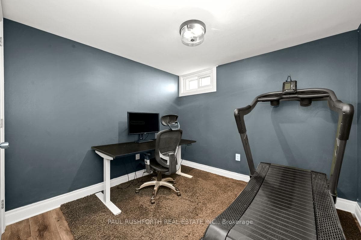 Basement-Office