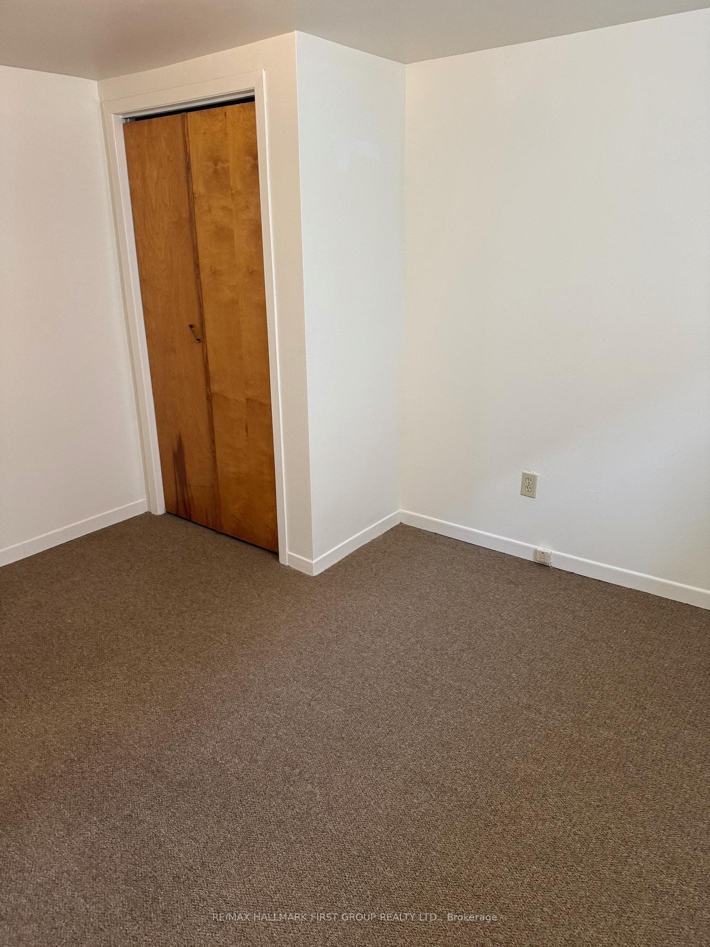 700 Victory Drive photo 6