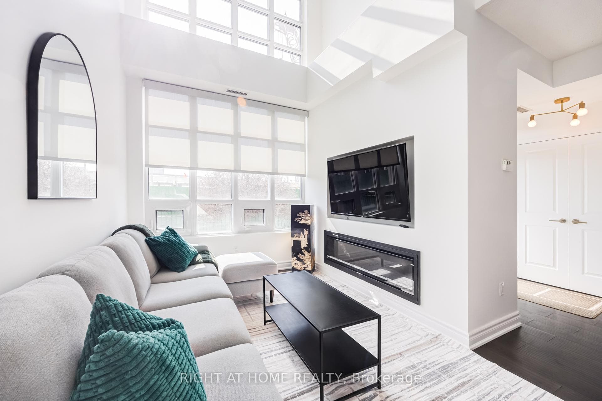 6 Pirandello Street Unit TH5 photo 4