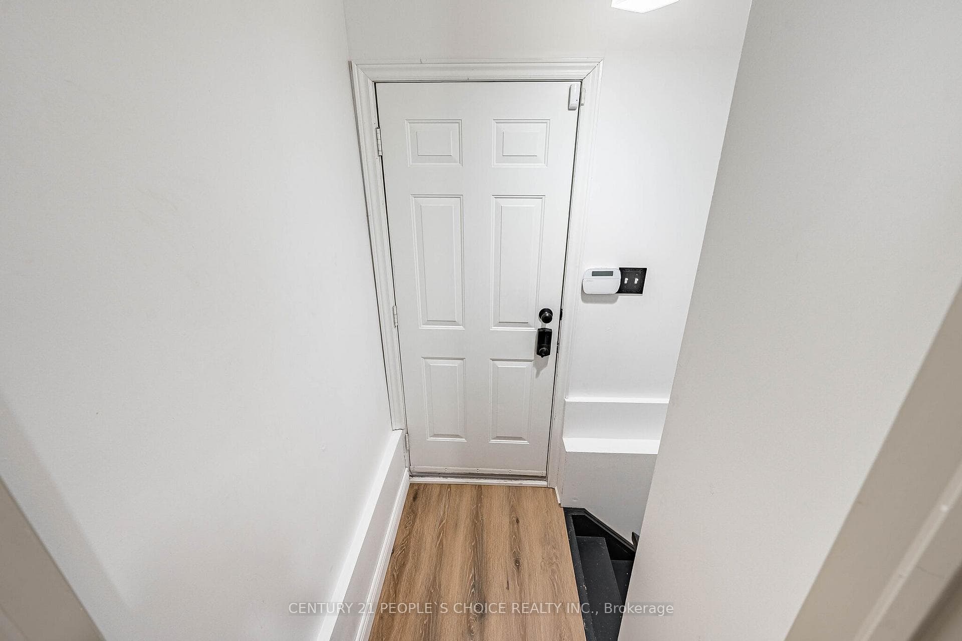 295 Locheed Drive photo 26