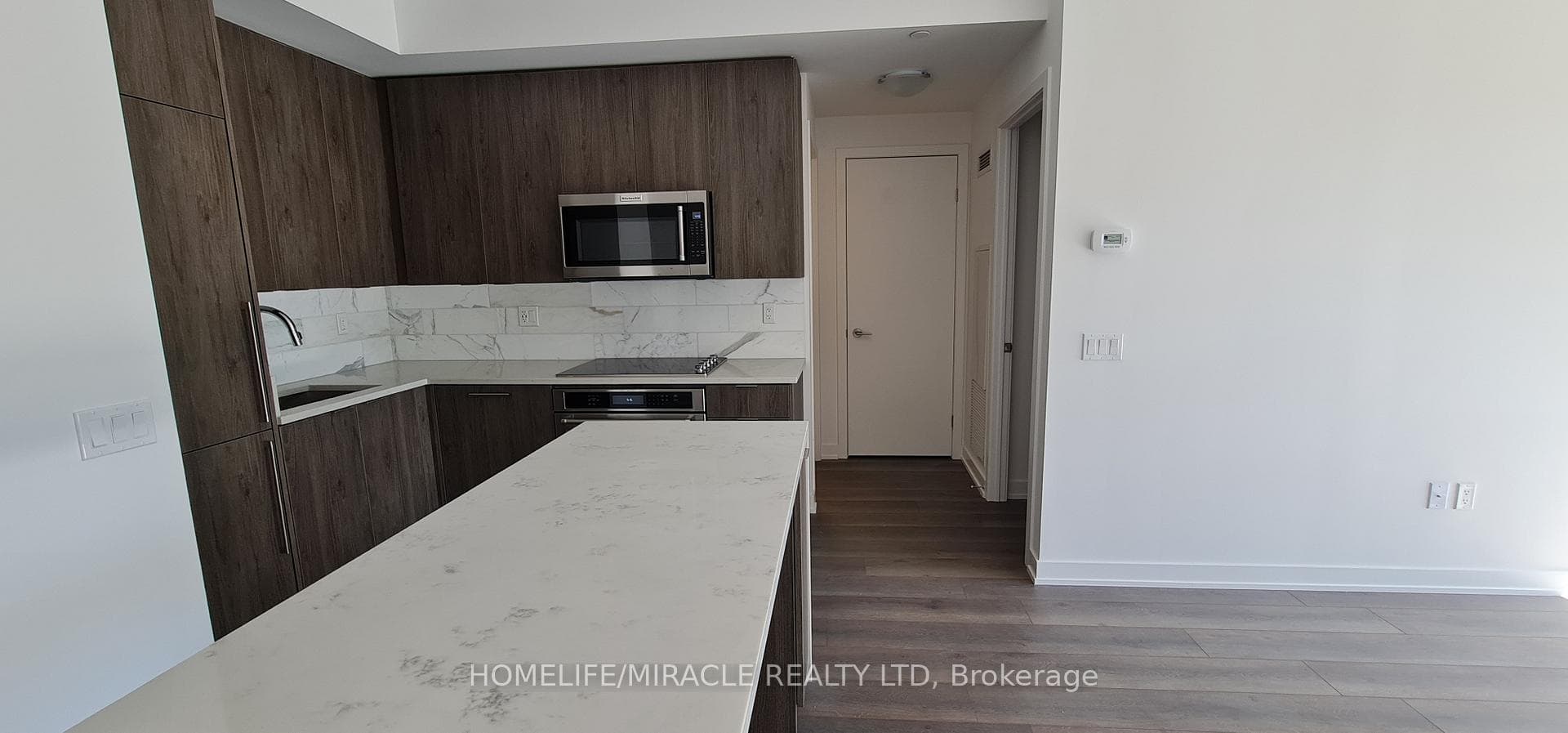 38 Iannuzzi Street Unit 1601 photo 8