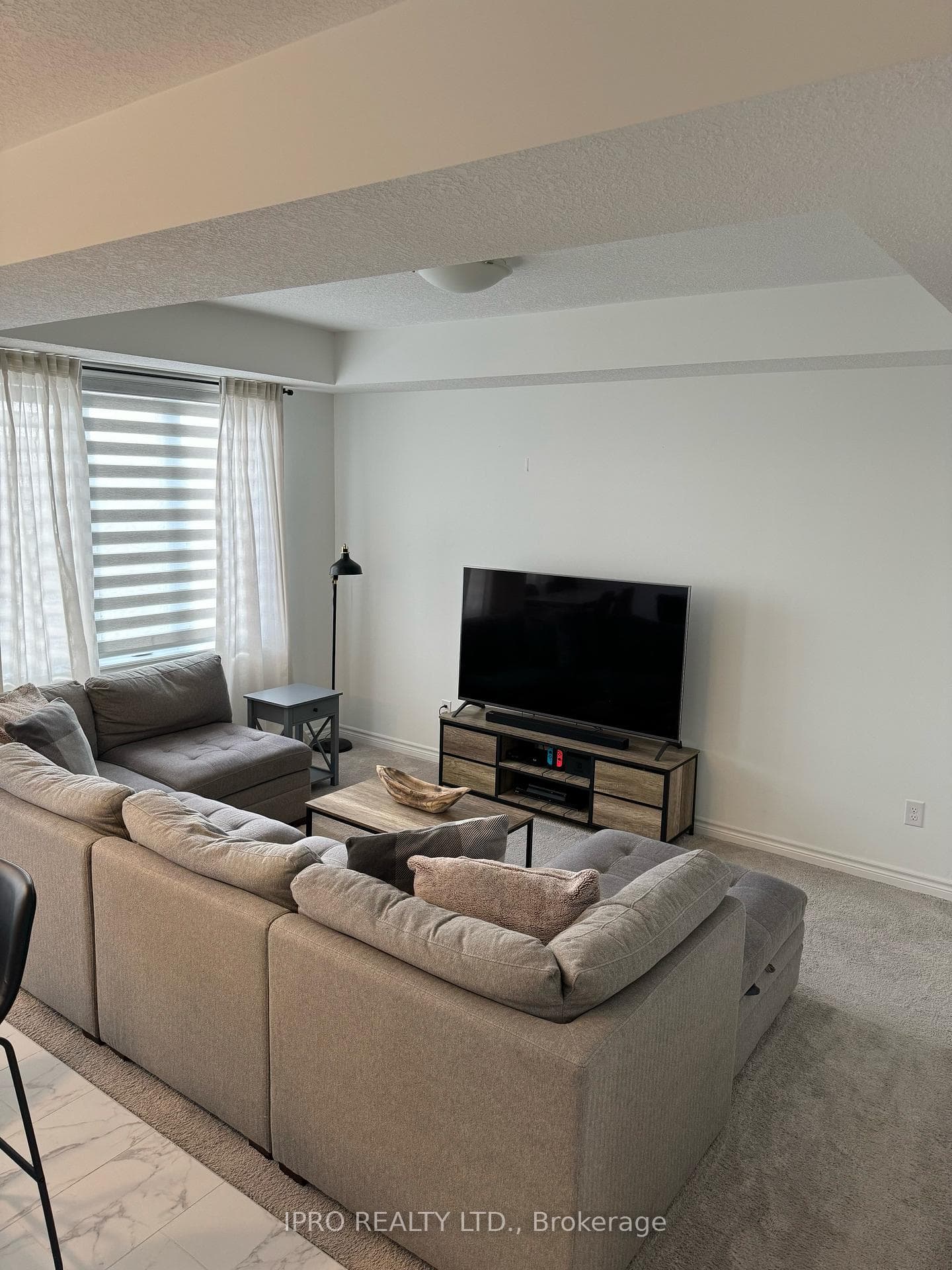 1752 Finley Crescent photo 9