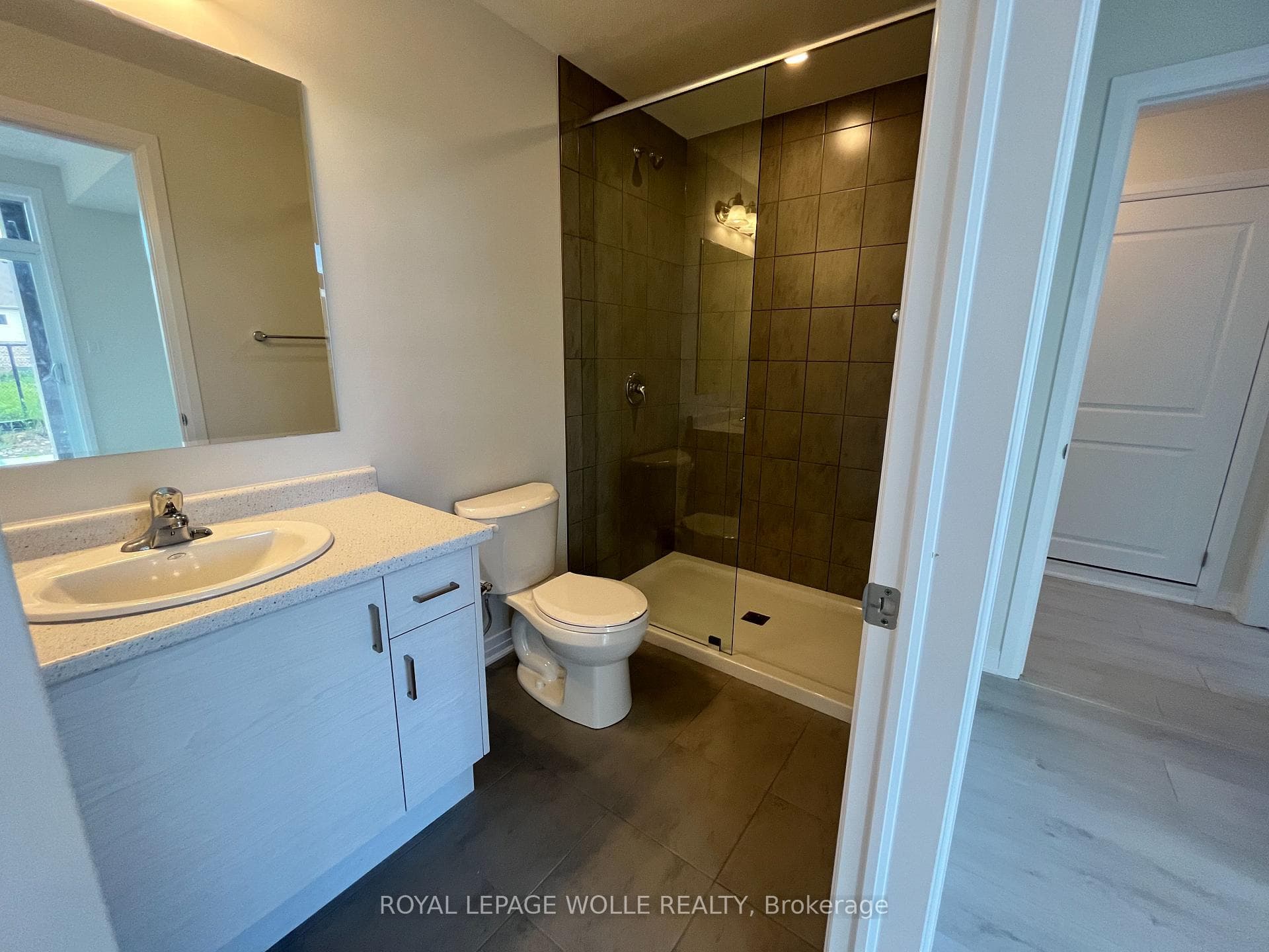 142 Foamflower Place Unit B18 photo 18
