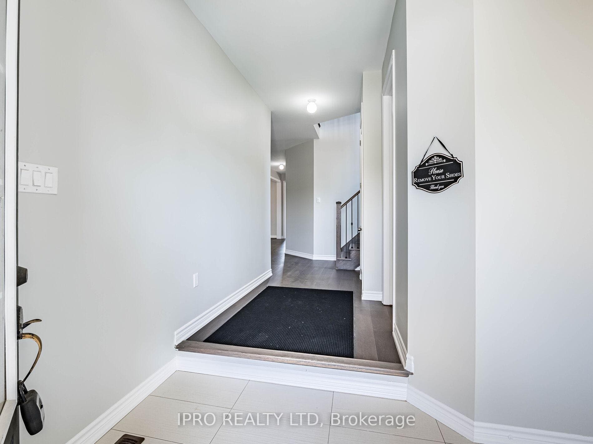683 Hammond St Street photo 2