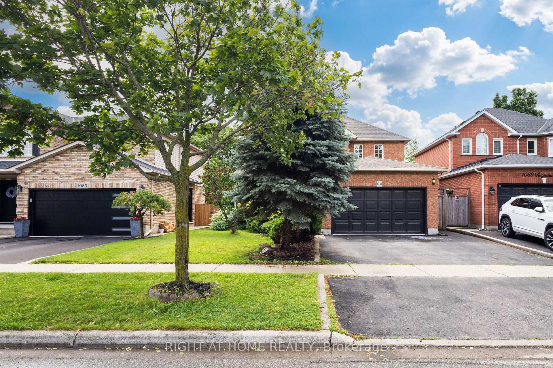 1087 Augustus Drive photo 2