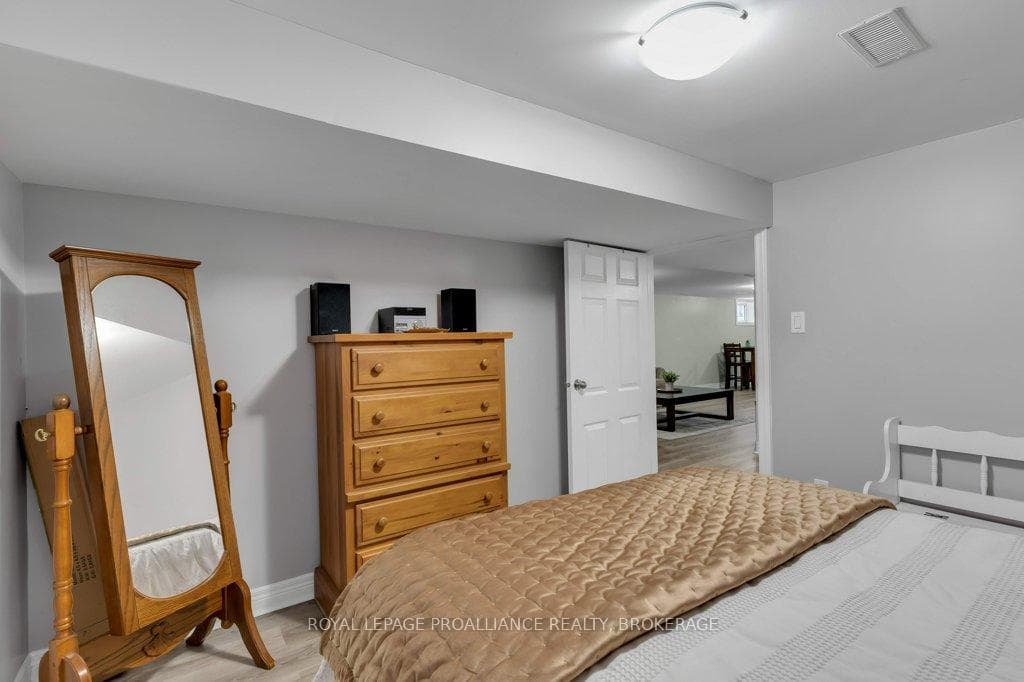 50 Princeton Place photo 36