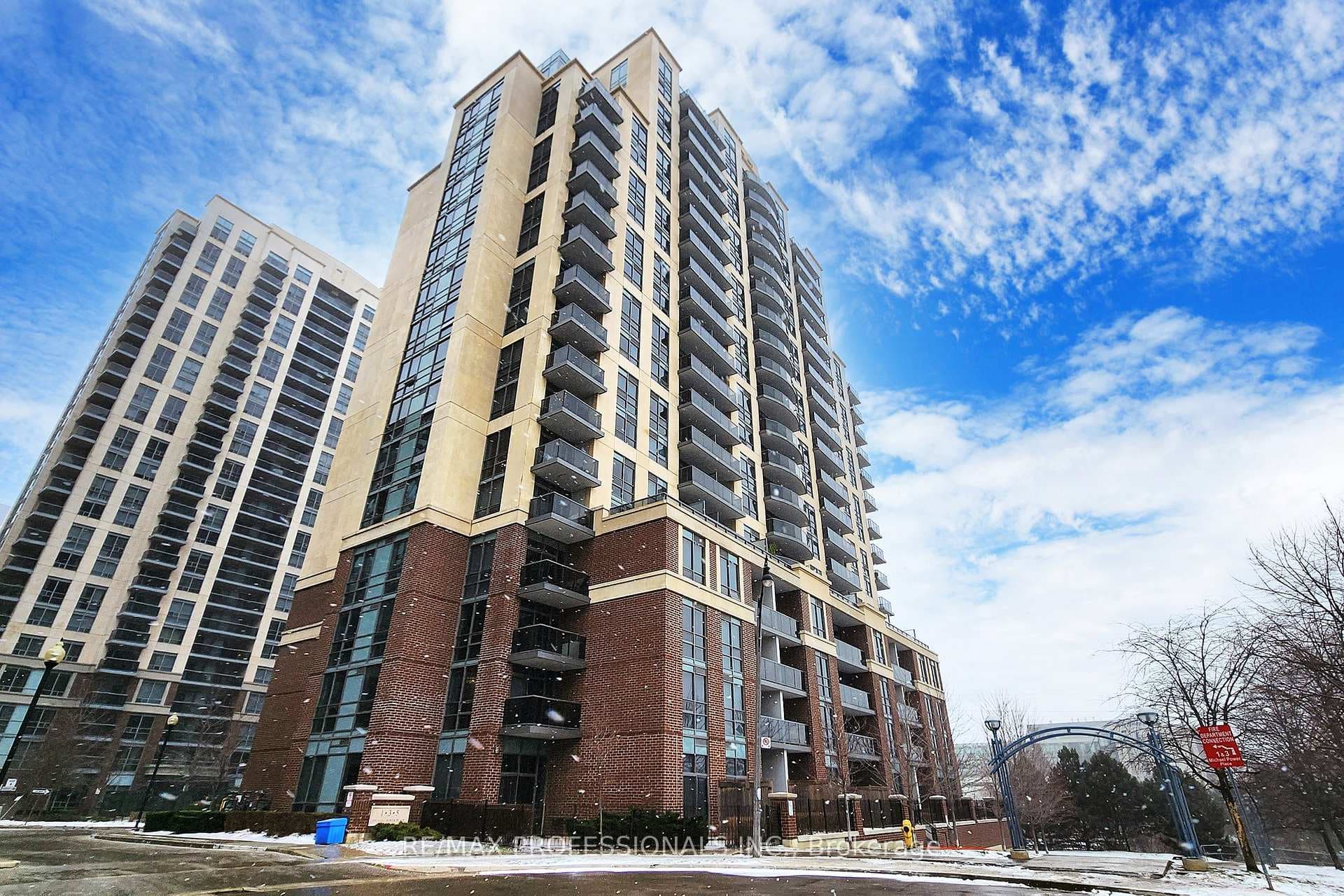 1 Michael Power Place Unit 1012 photo 2